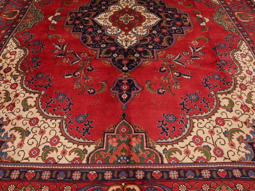 Täbriz Perserteppich 388 × 295 cm aus Wolle, handgeknüpft