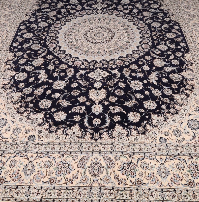 Handgeknüpfter Nain Perserteppich, 414 × 311 cm, Wolle & Seide
