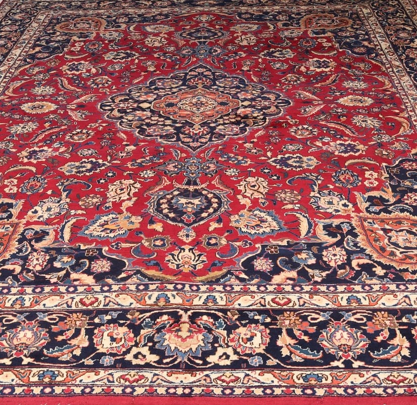 Mashhad Perserteppich aus Iran, 383 × 297 cm