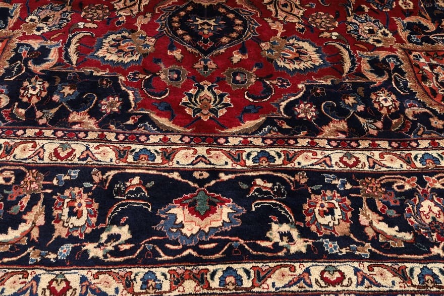 Mashhad Perserteppich aus Iran, 383 × 297 cm