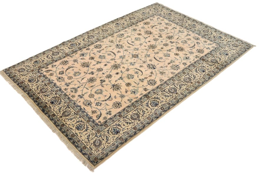 Nain Perserteppich aus Iran, 295 × 195 cm
