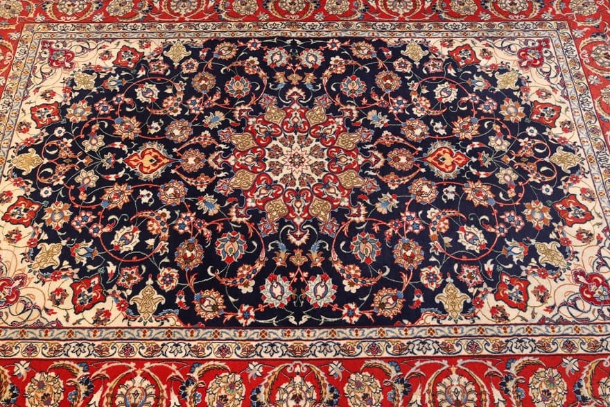 perserteppich-esfahan-238-x-160-cm-wolle-seide-handgeknupft-3 Isfahan Perserteppich 238 × 160 cm aus Wolle & Seide, handgeknüpft