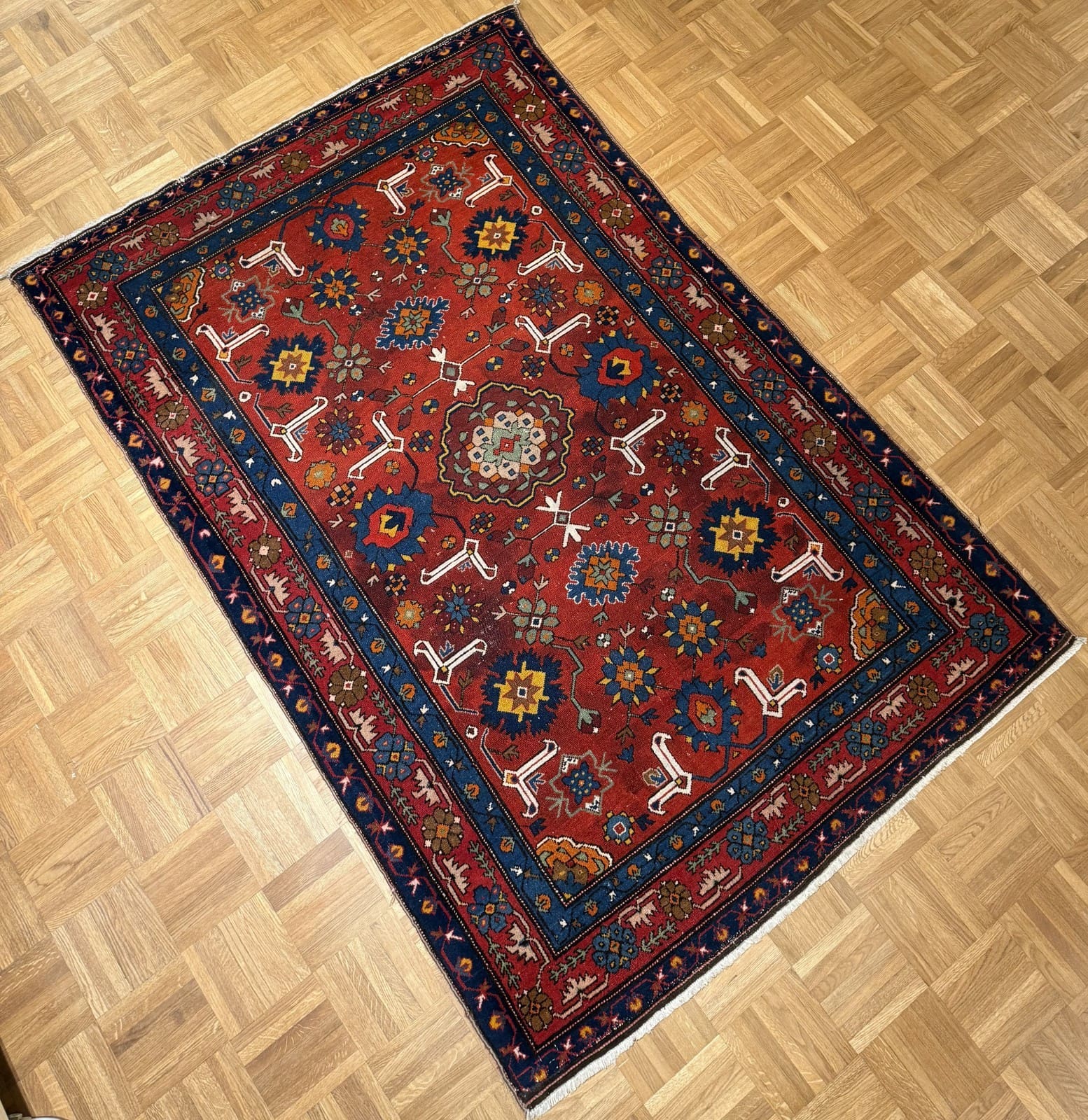 Orientalisch Orientteppich aus dem Orient, 188 × 125 cm