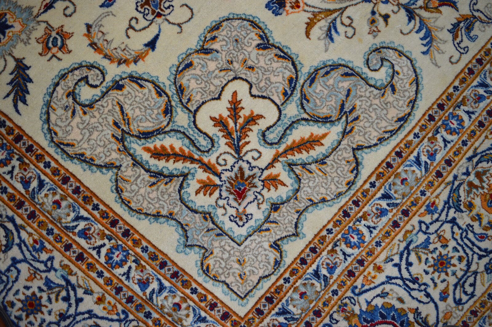 Kashan Perserteppich aus Iran, 410 × 275 cm