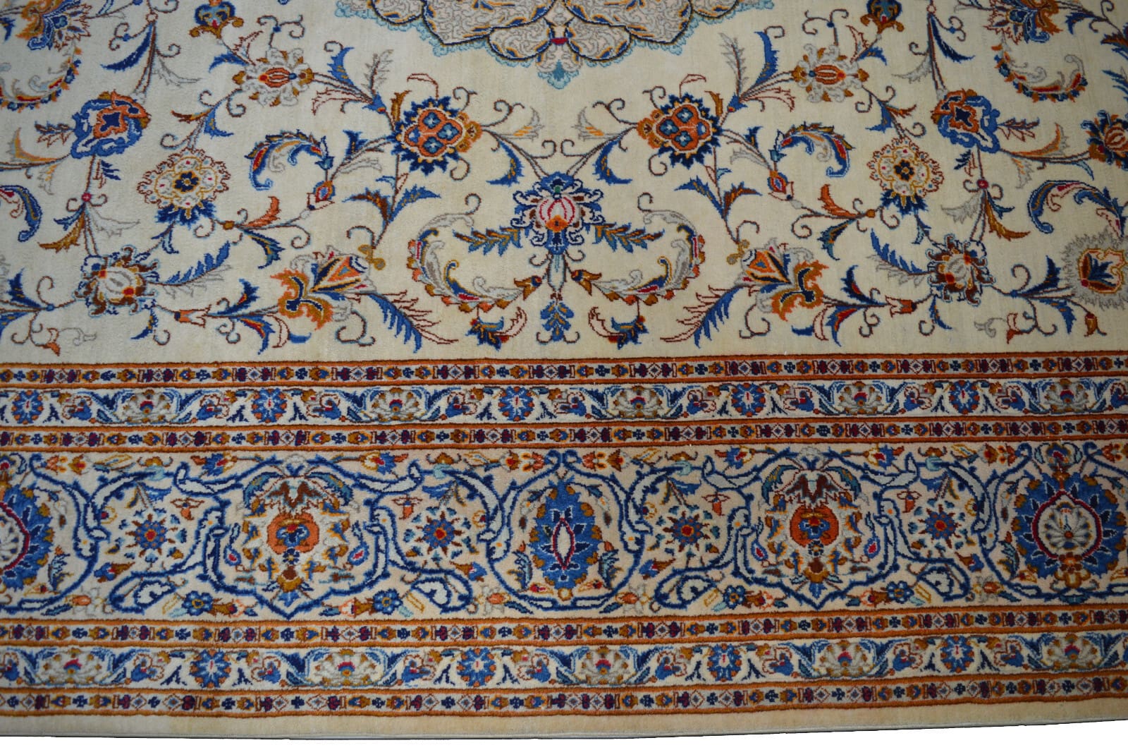 Kashan Perserteppich aus Iran, 410 × 275 cm