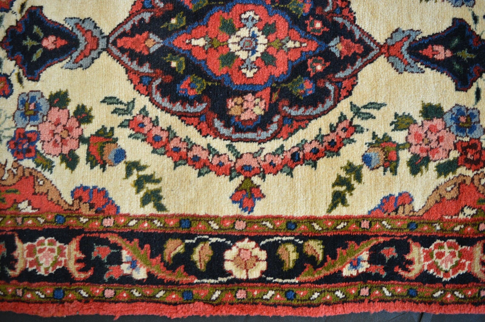 Zanjan Perserteppich aus Iran, 520 × 76 cm