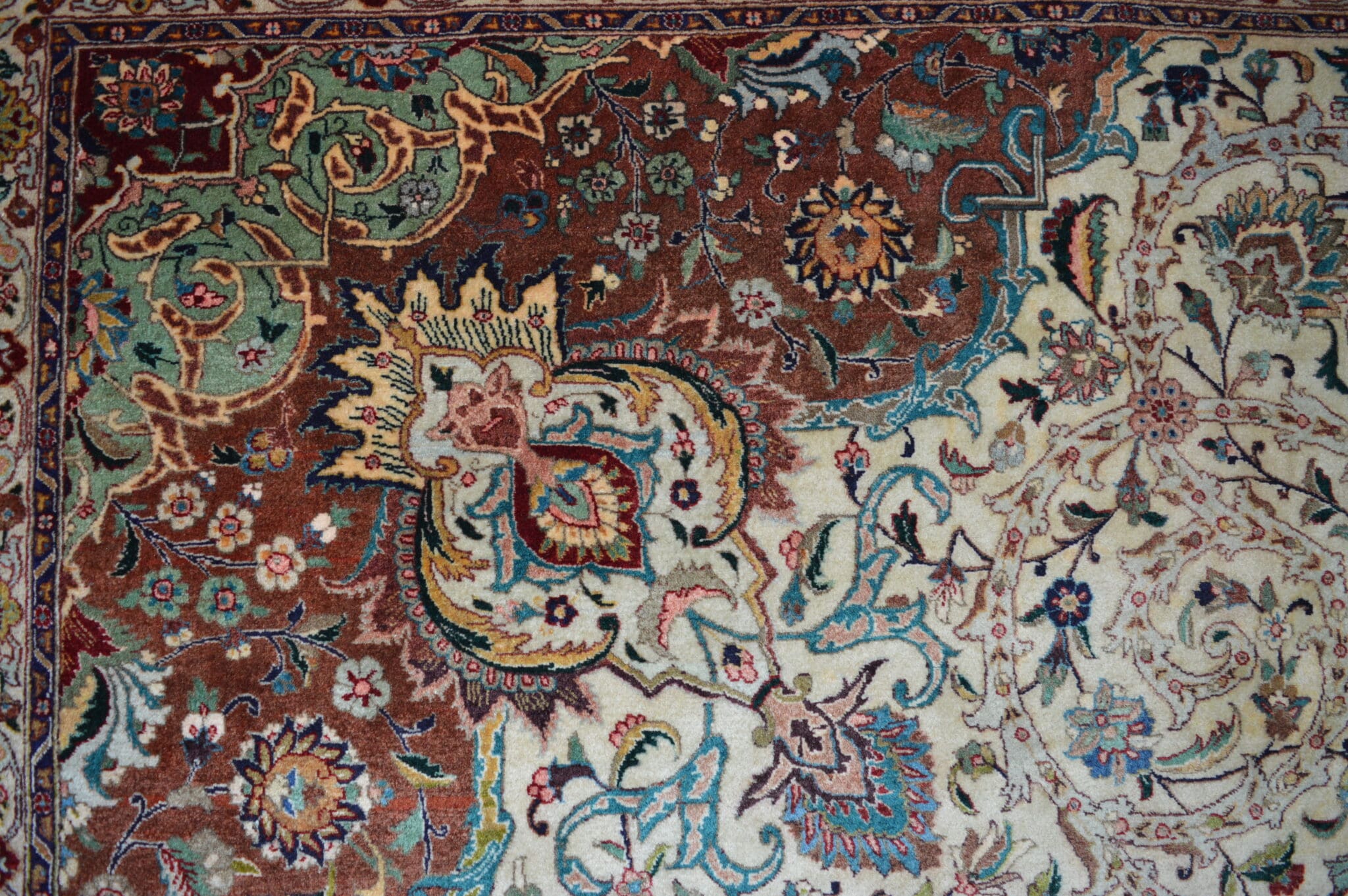 Täbriz Perserteppich aus Iran, 420 × 297 cm