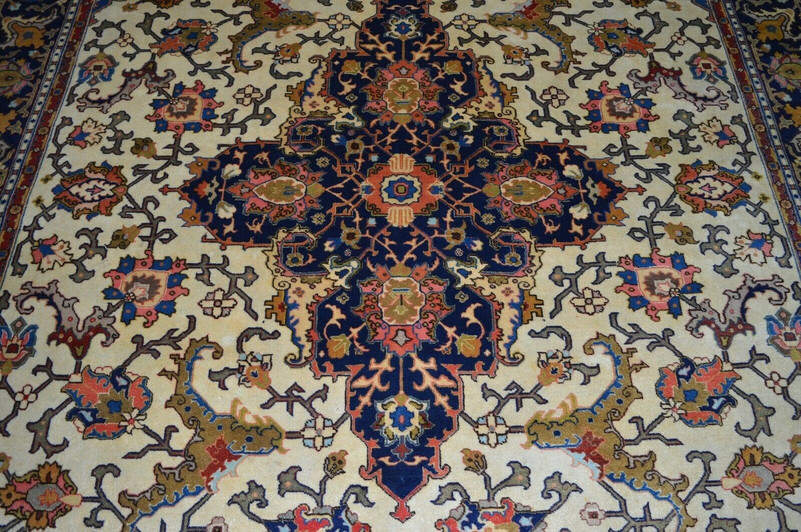 persischer-teppich-tabriz-390-x-294-cm-schurwolle-handgeknupft-signiert-8 Handgeknüpfter Täbriz Perserteppich 390 × 294 cm