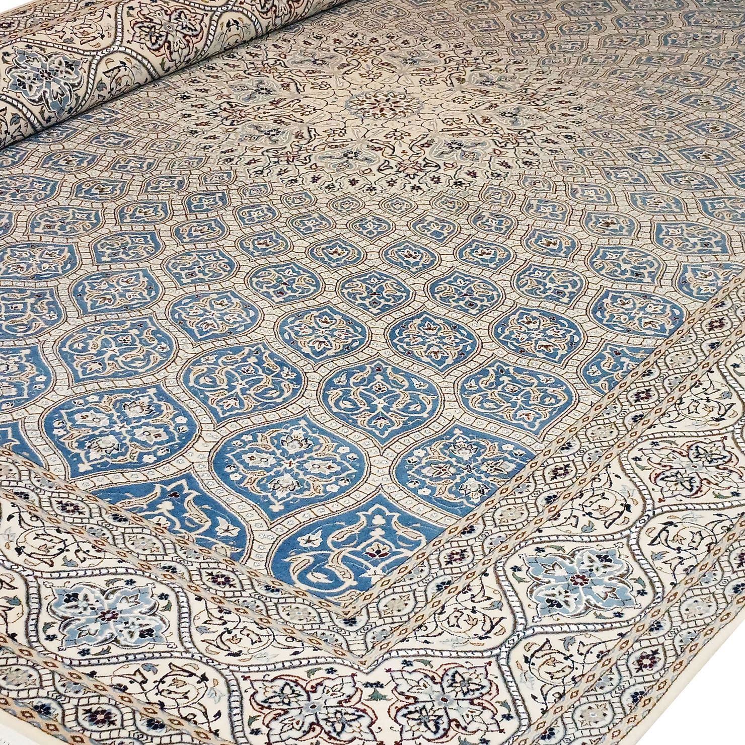 Handgeknüpfter Nain Perserteppich 350 × 260 cm