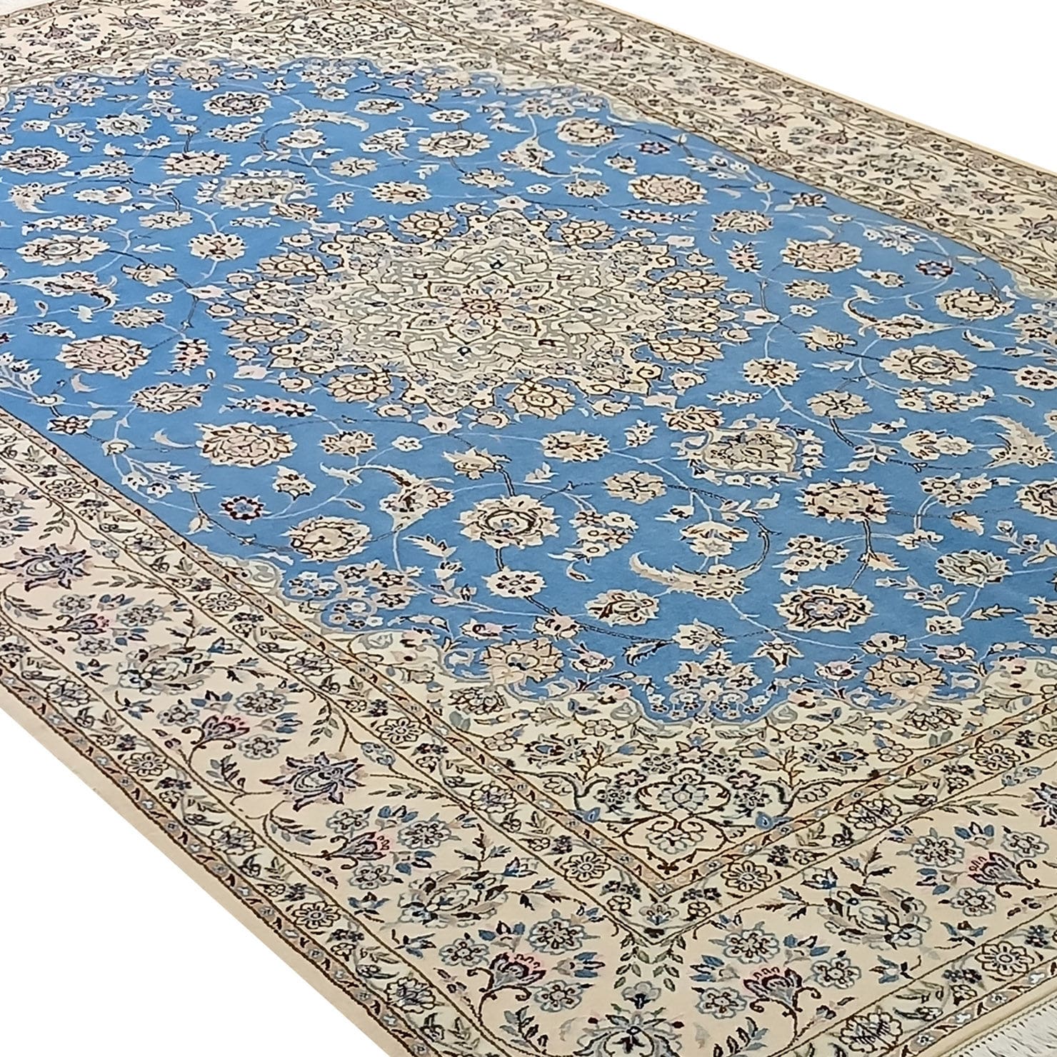 Nain Perserteppich aus Iran, 160 × 235 cm