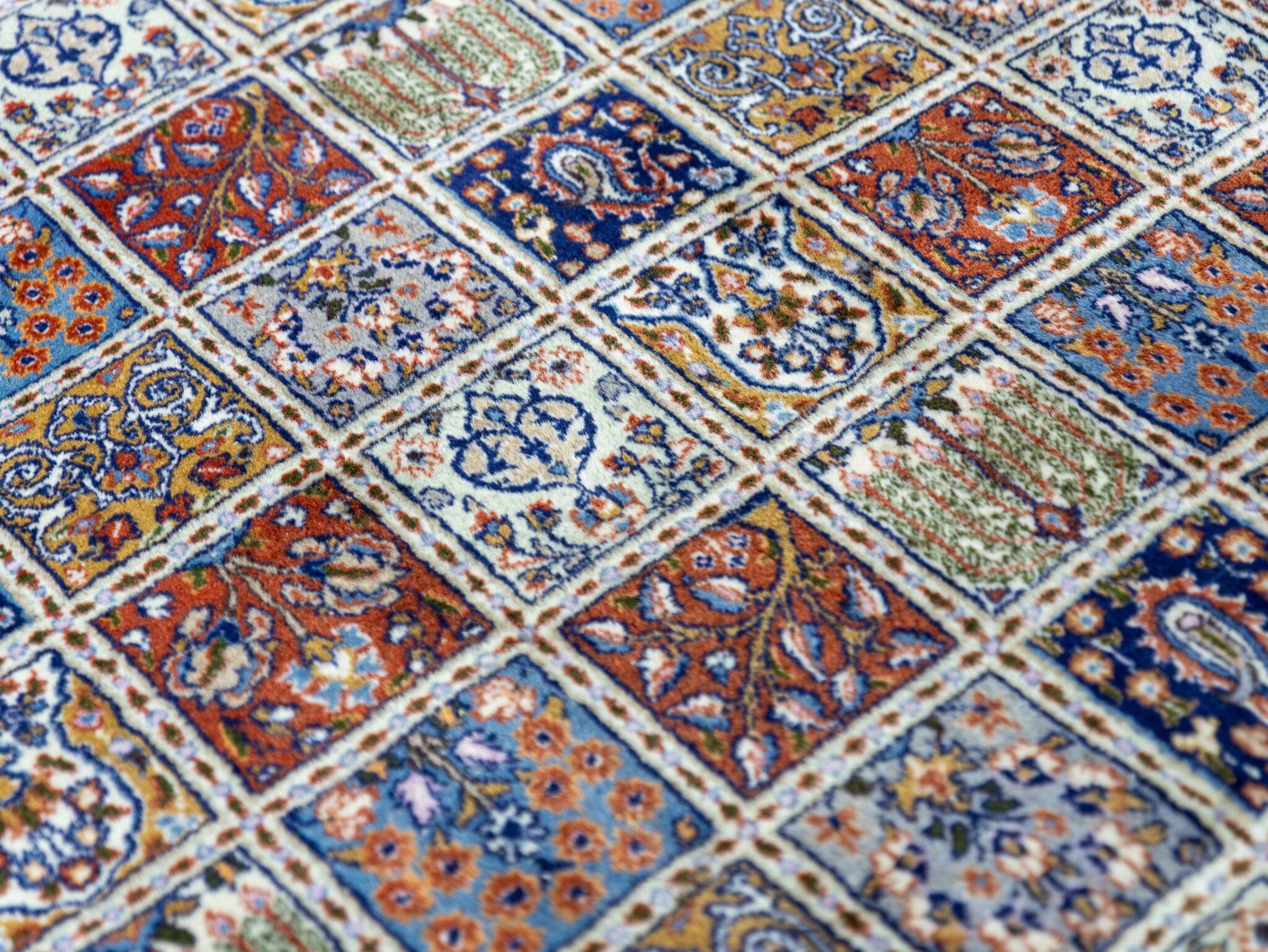 Moud Perserteppich aus Iran, 312 × 245 cm