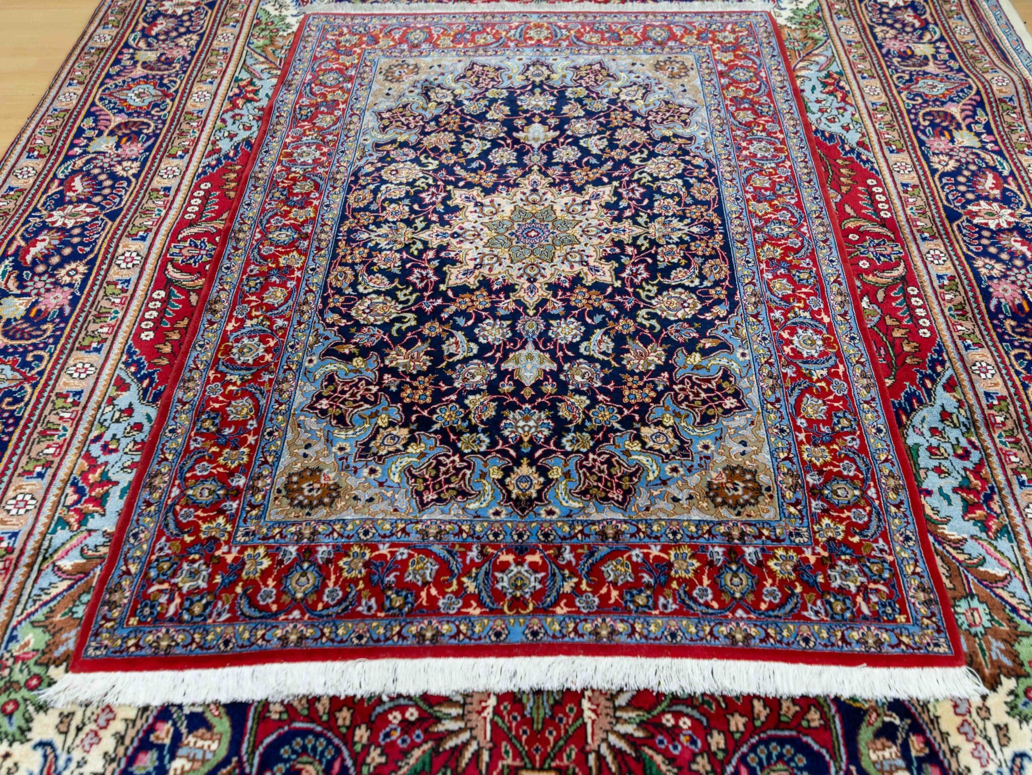 Isfahan Perserteppich aus Iran, 165 × 110 cm