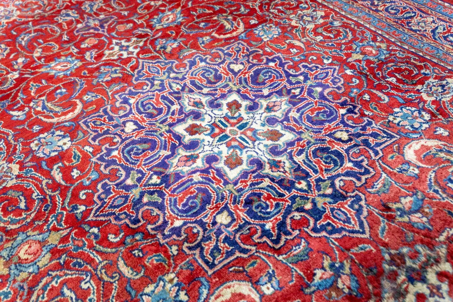 Perserteppich Sarough Mahal 355 x 228 cm Bio-Wolle handgeknüpft