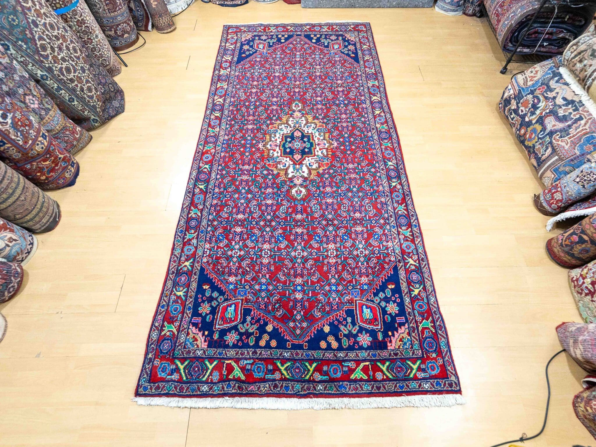 Hamadan Perserteppich aus Iran, 300 × 135 cm