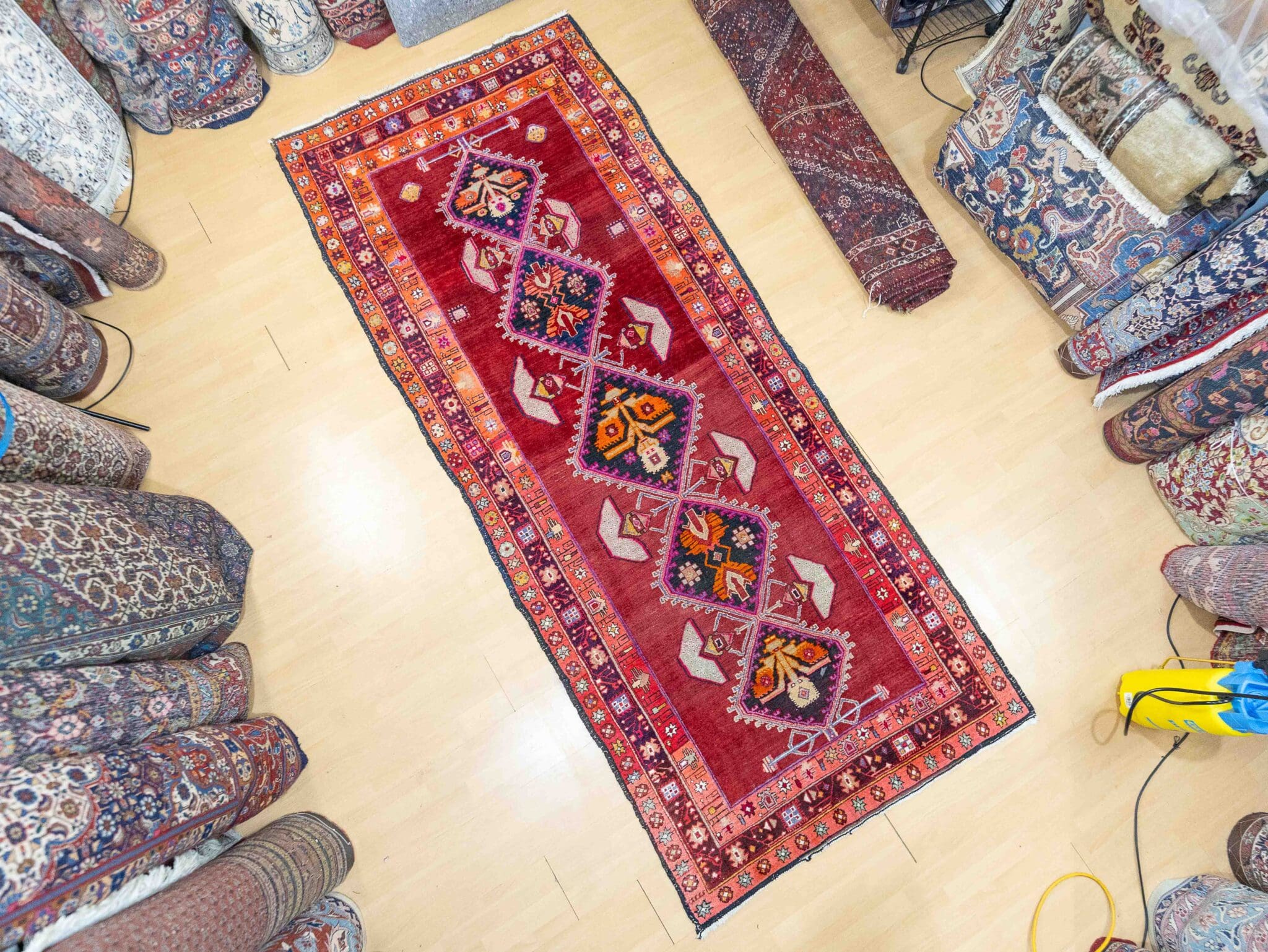 Kazak Orientteppich aus Russland, 300 × 120 cm