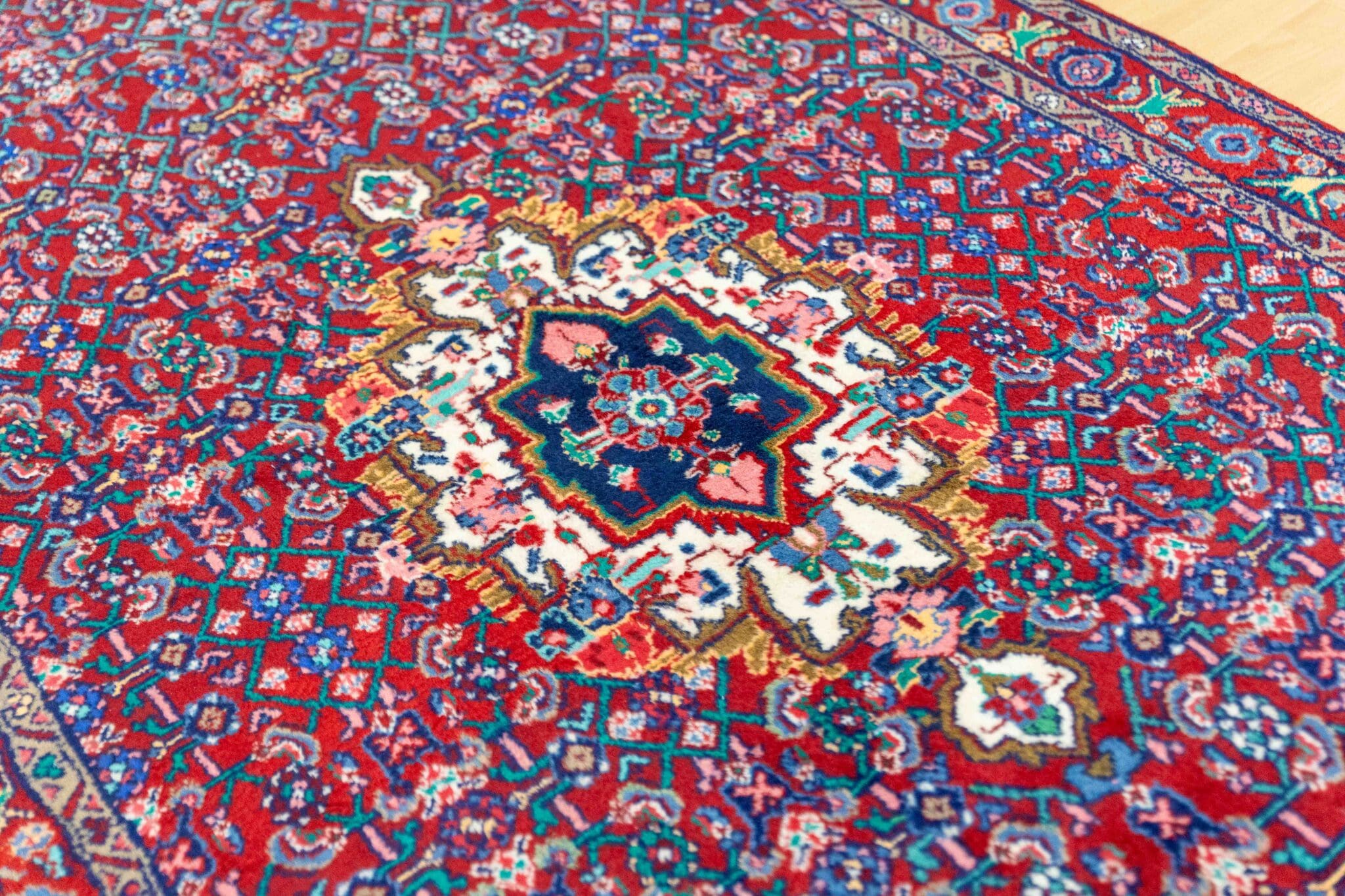 Hamadan Perserteppich aus Iran, 300 × 135 cm