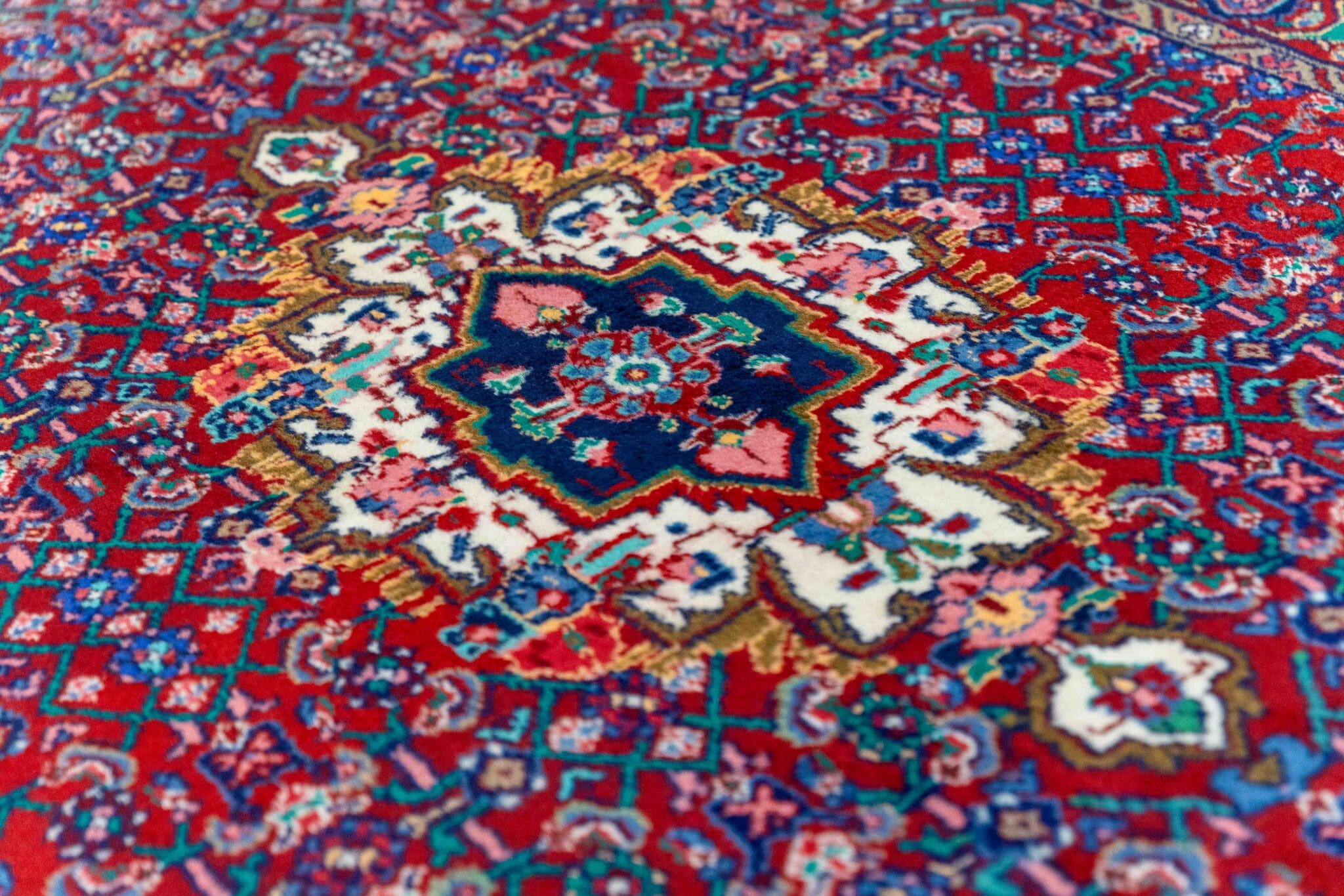Hamadan Perserteppich aus Iran, 300 × 135 cm