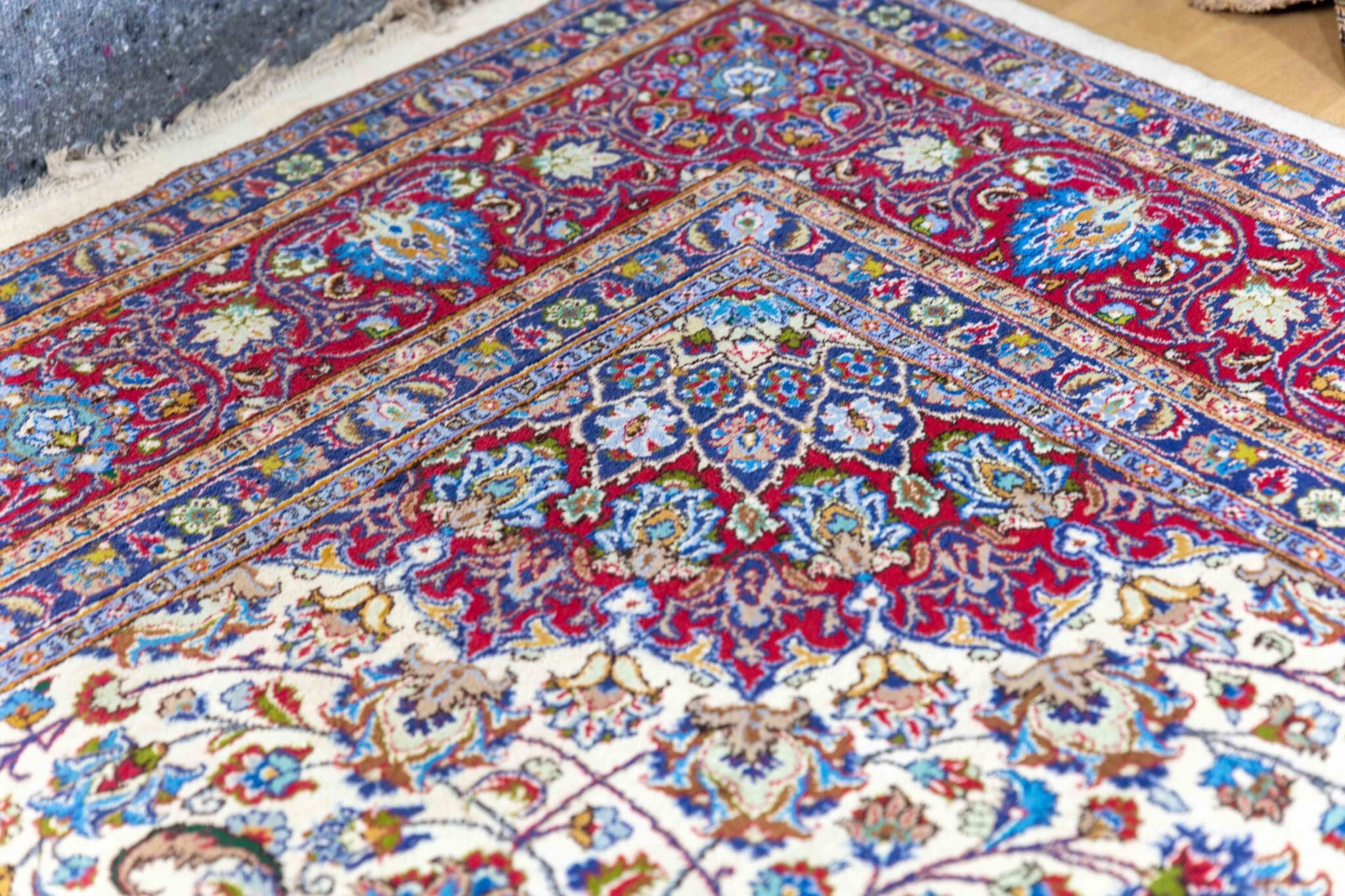Handgeknüpfter Täbriz Perserteppich 357 × 246 cm