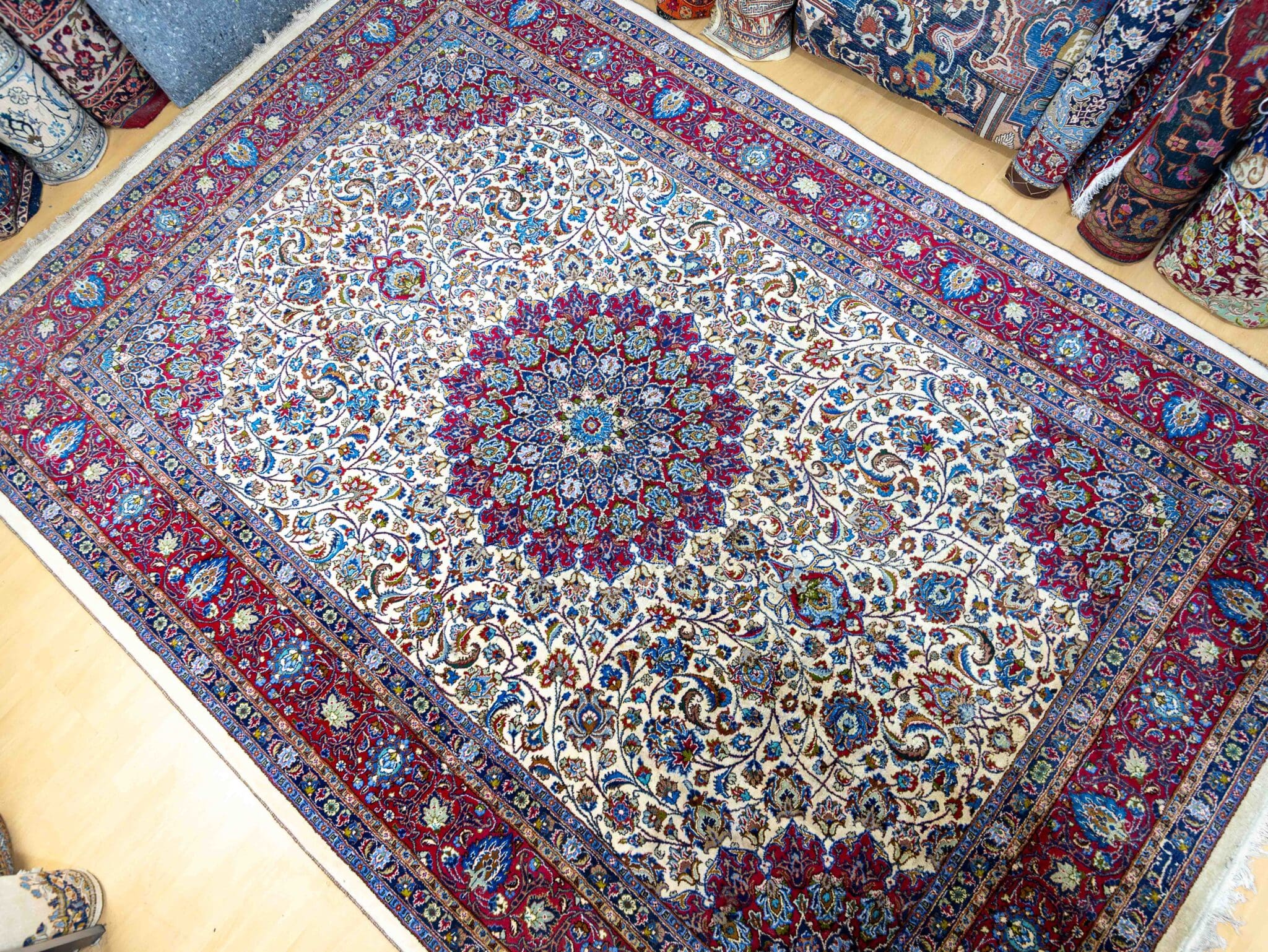 Handgeknüpfter Täbriz Perserteppich 357 × 246 cm