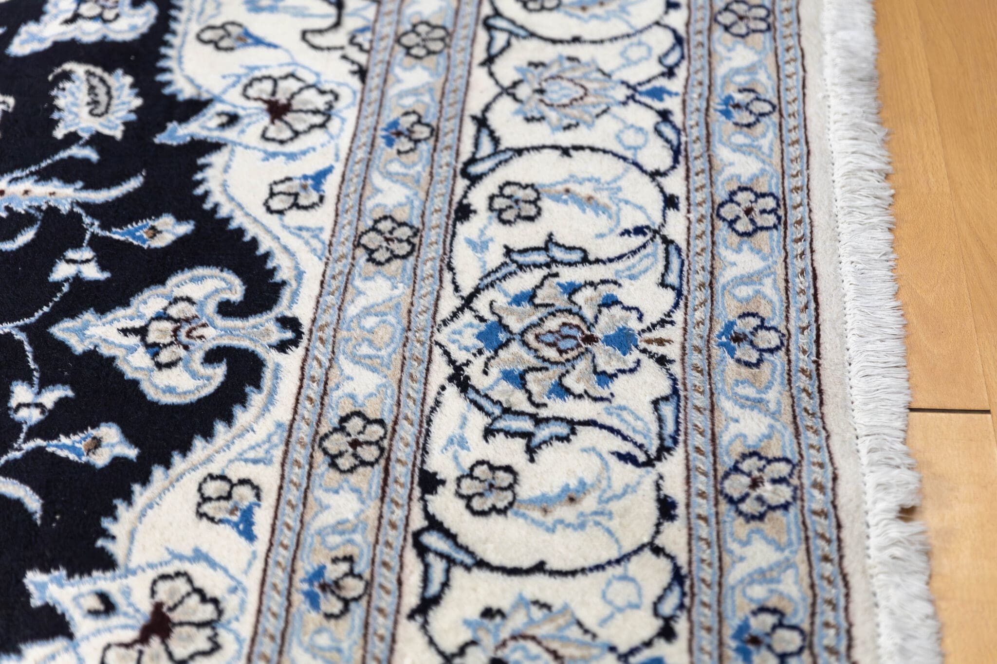 Handgeknüpfter Nain Perserteppich, 294 × 196 cm, Wolle