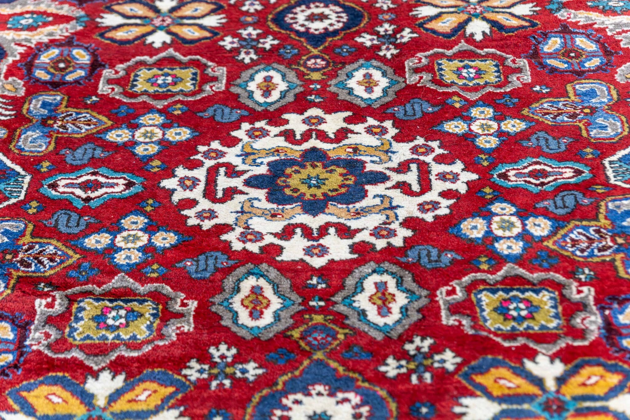Ardebil Perserteppich 337 × 222 cm aus Wolle, handgeknüpft