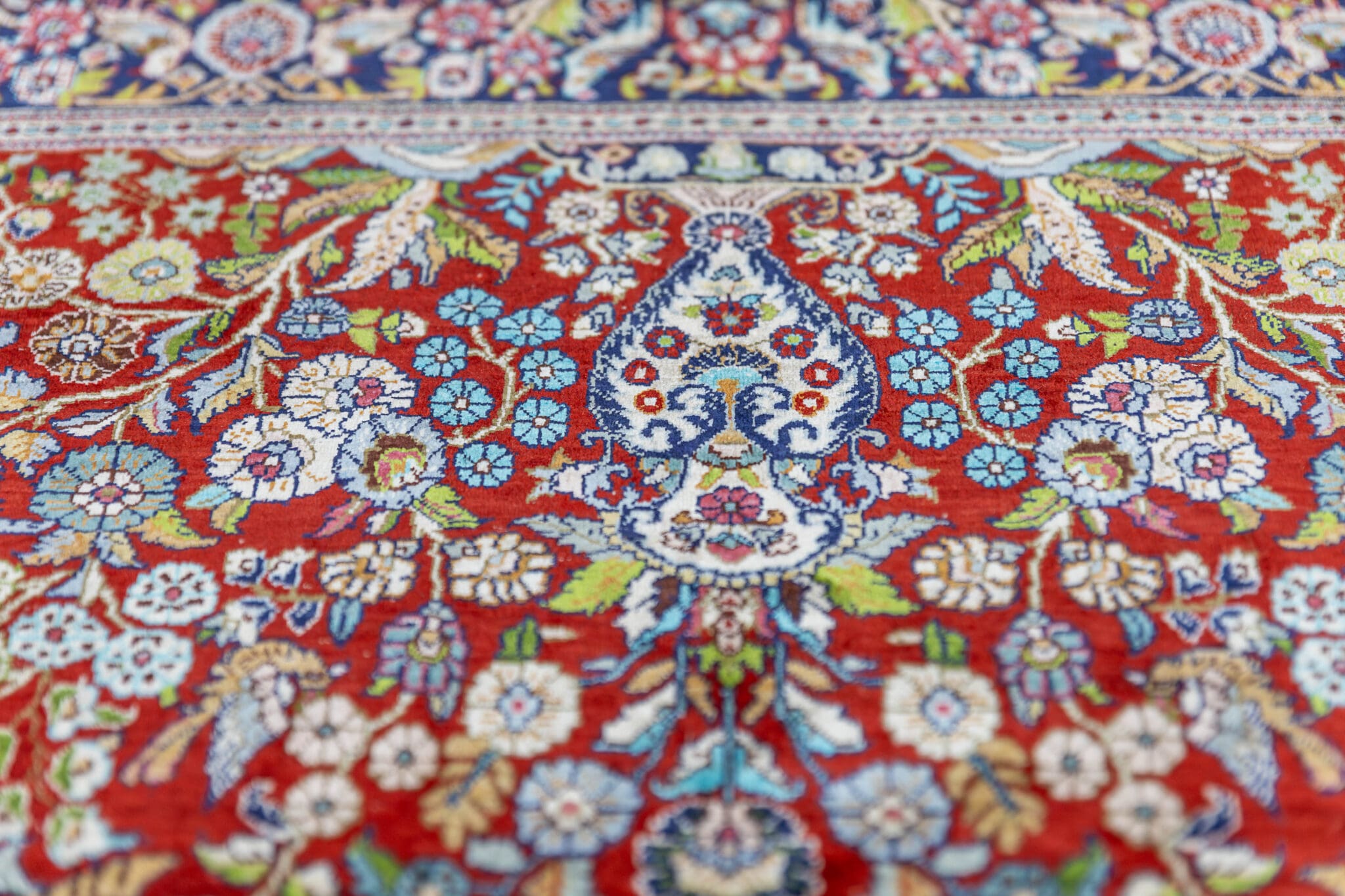 Handgeknüpfter Hamadan Teppich, 124 × 77 cm, Seide