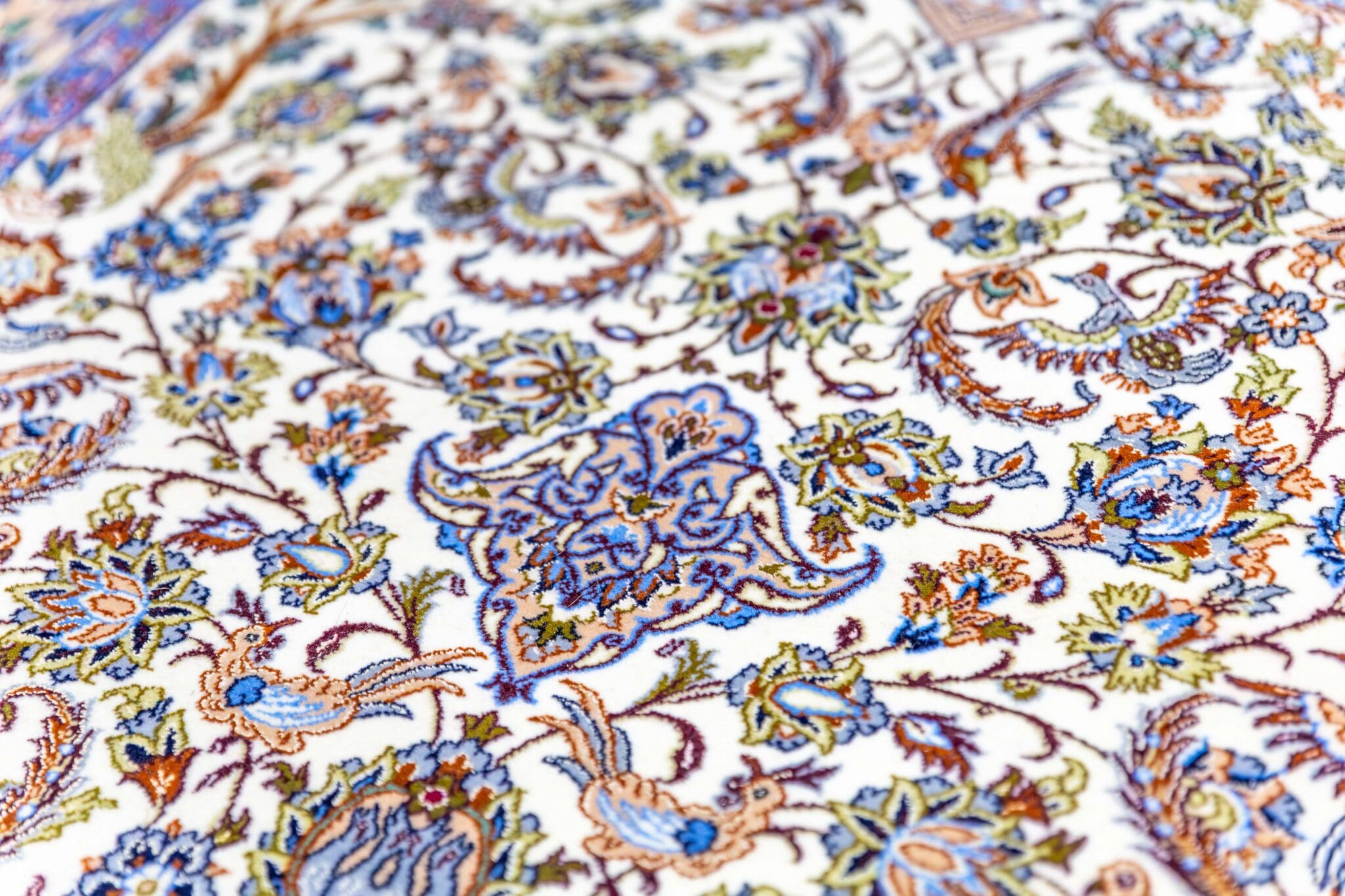 Handgeknüpfter Isfahan Perserteppich, 165 × 110 cm, Wolle & Seide