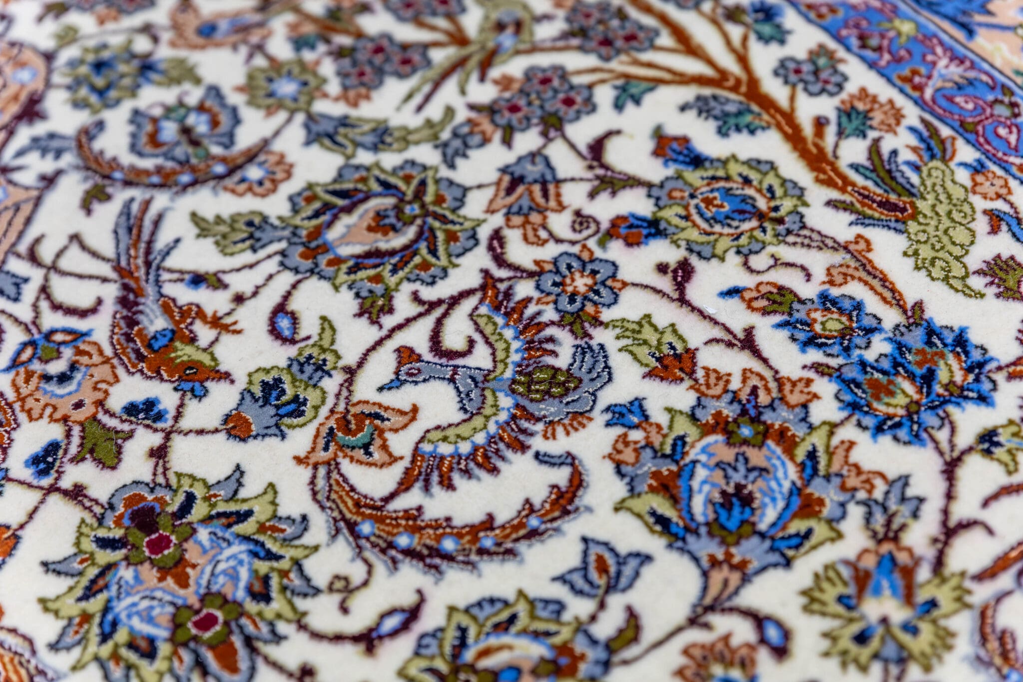 Handgeknüpfter Isfahan Perserteppich, 165 × 110 cm, Wolle & Seide