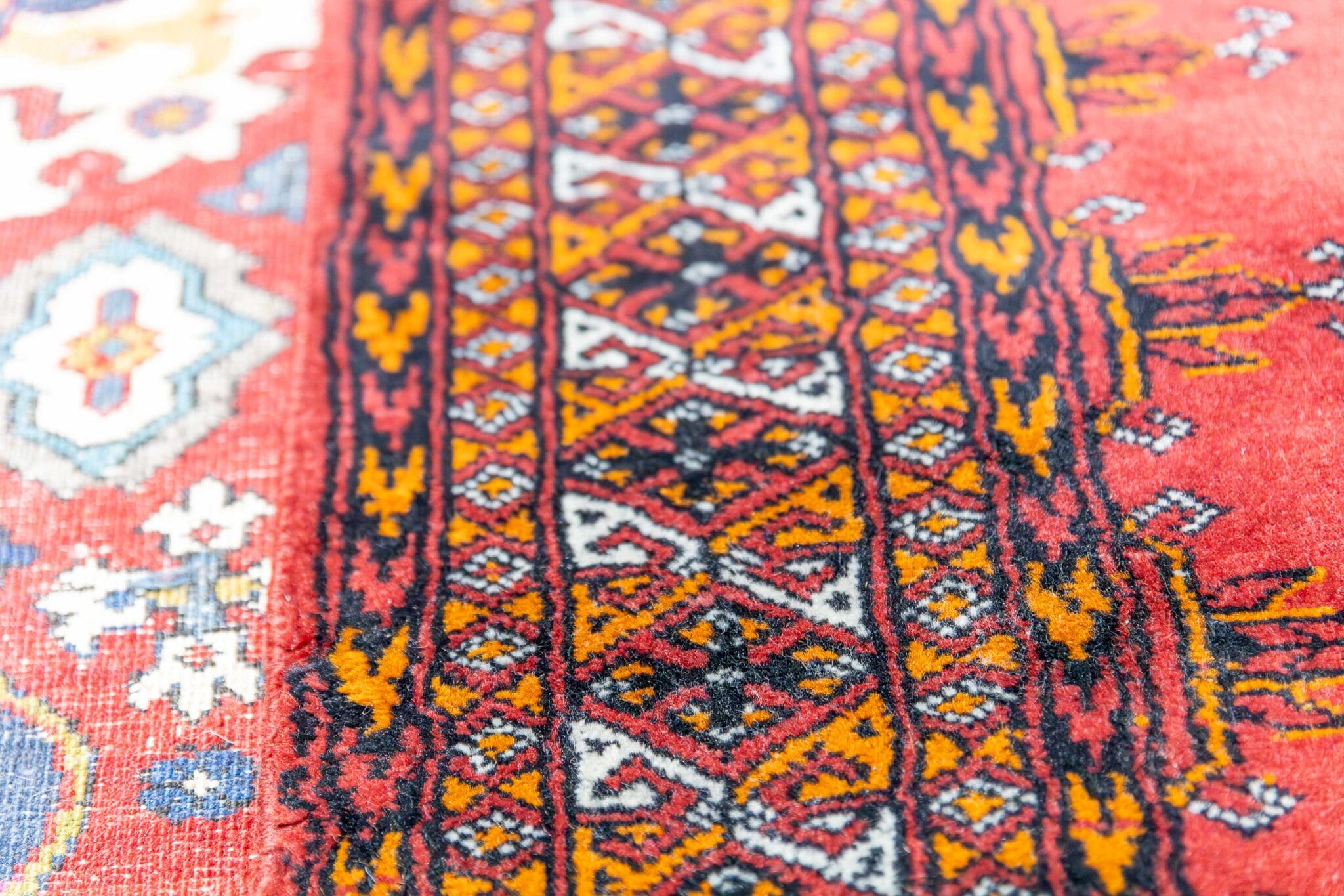 Handgeknüpfter Turkmen Orientteppich 122 × 78 cm
