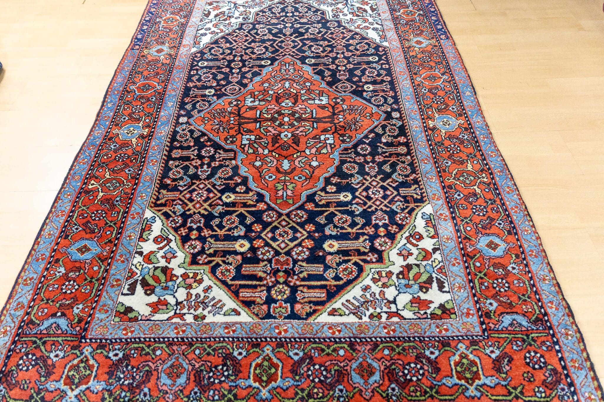 Hamadan Perserteppich 207 × 141 cm aus Wolle, handgeknüpft