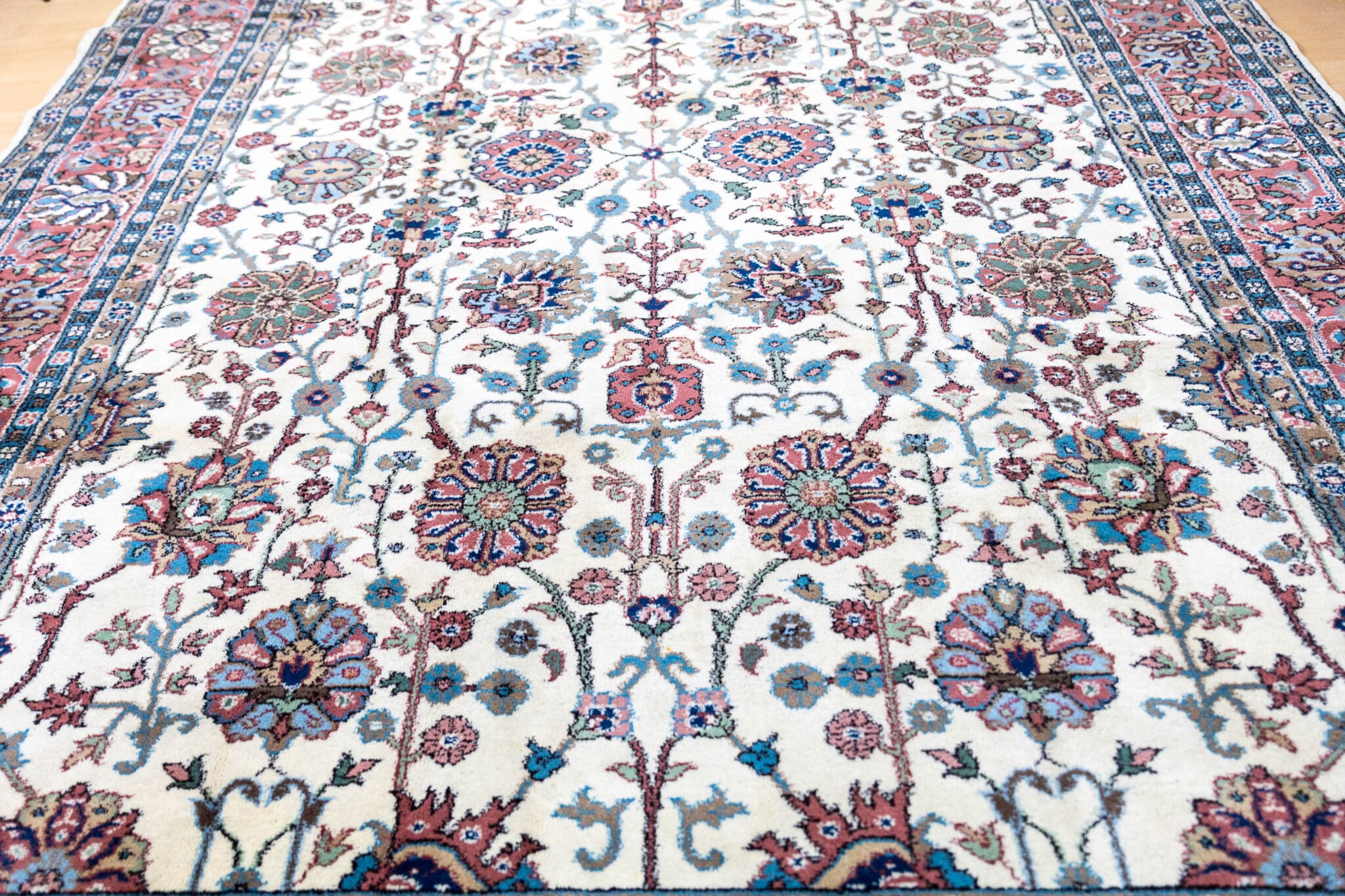 Handgeknüpfter Hamadan Orientteppich 332 × 239 cm
