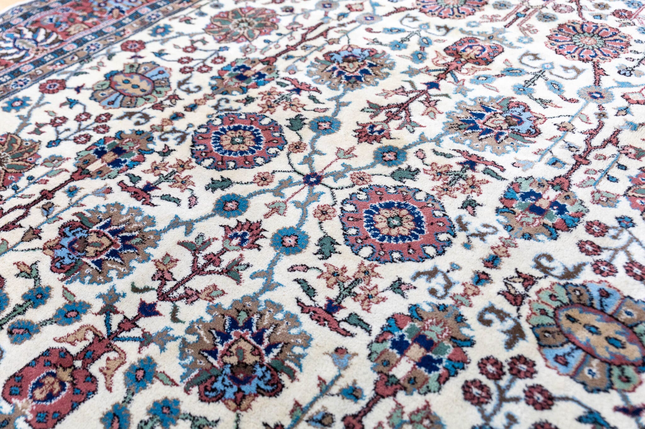 Handgeknüpfter Hamadan Orientteppich 332 × 239 cm
