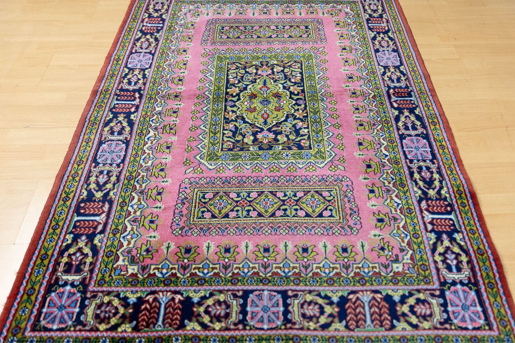 Handgeknüpfter Ghom Perserteppich, 155 × 106 cm, Wolle