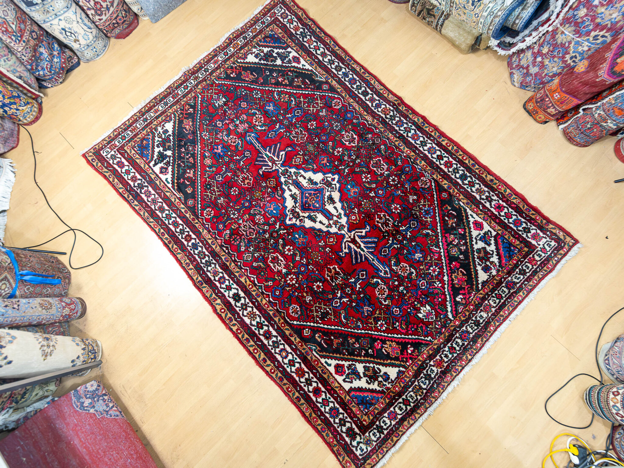 Handgeknüpfter Hamadan Perserteppich, 277 × 190 cm, Wolle