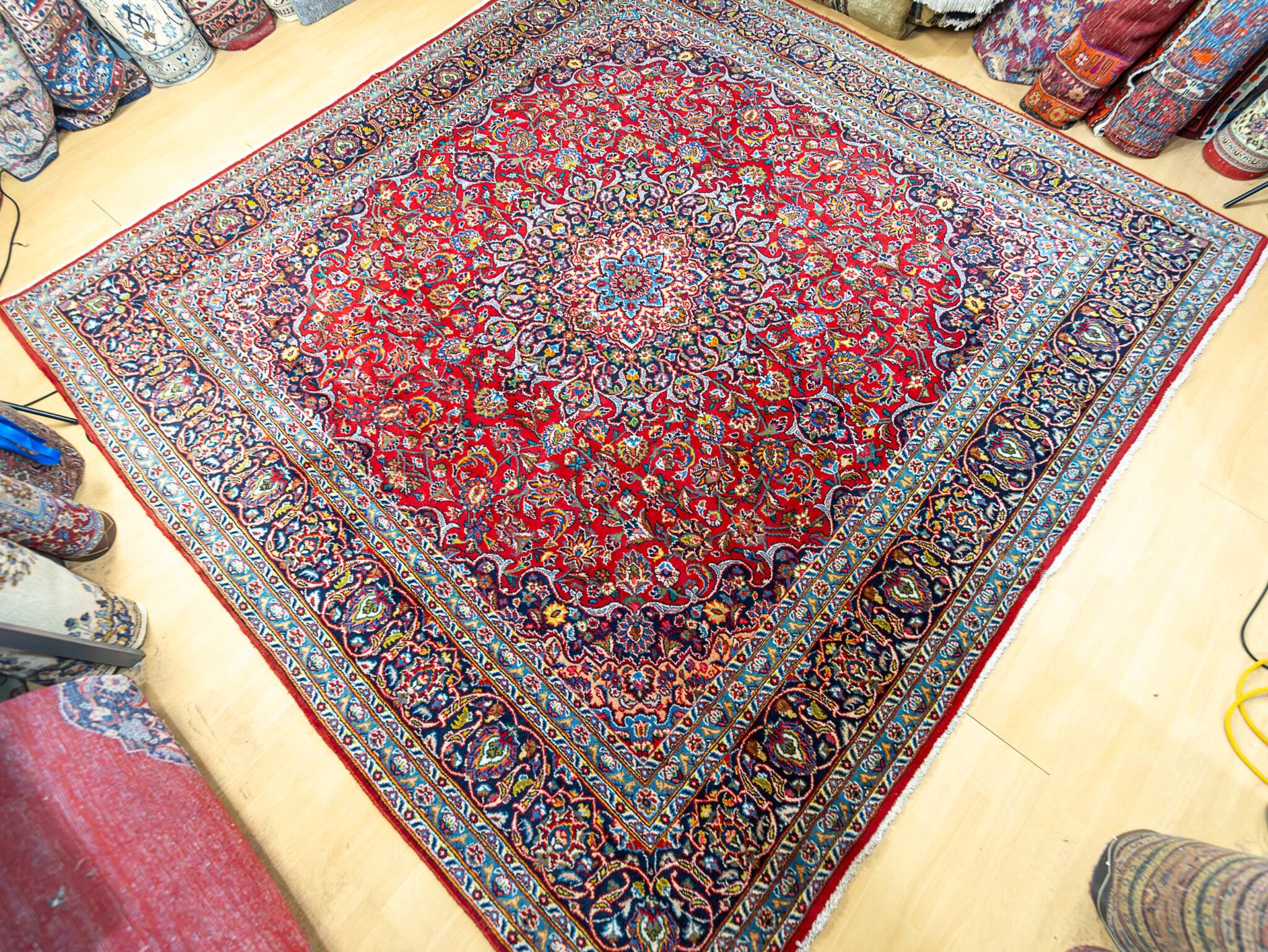 Kashan Perserteppich aus Iran, 285 × 260 cm