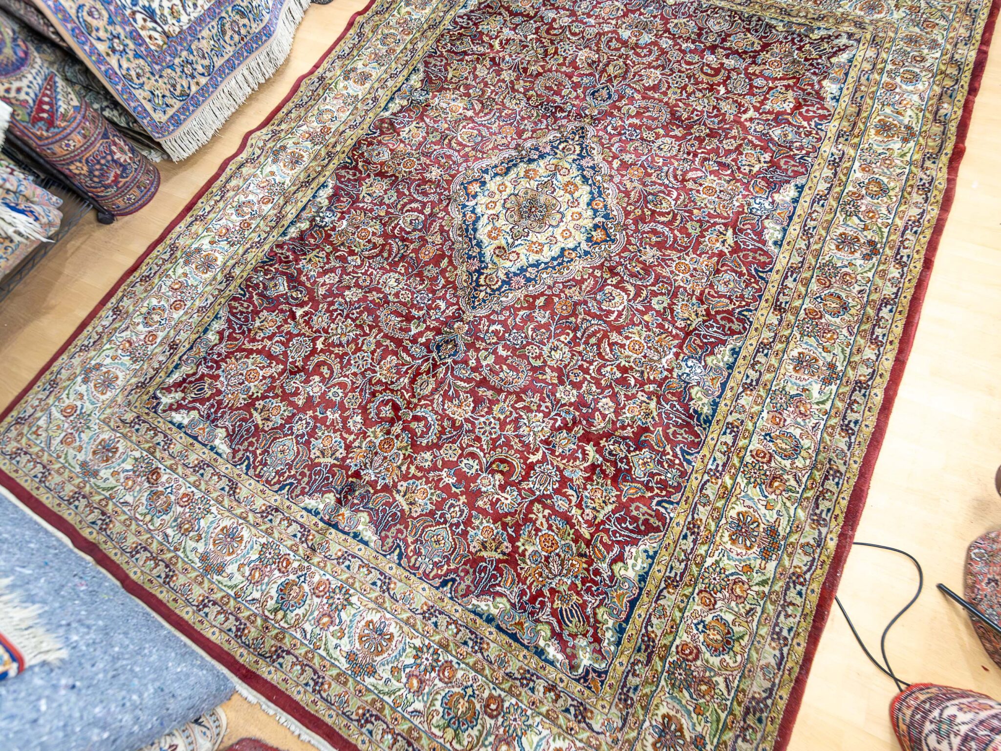 Kashan Orientteppich 340 × 253 cm aus Wolle, handgeknüpft
