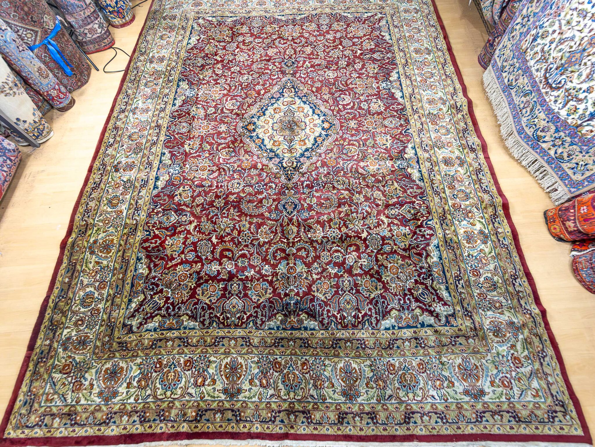Kashan Orientteppich 340 × 253 cm aus Wolle, handgeknüpft
