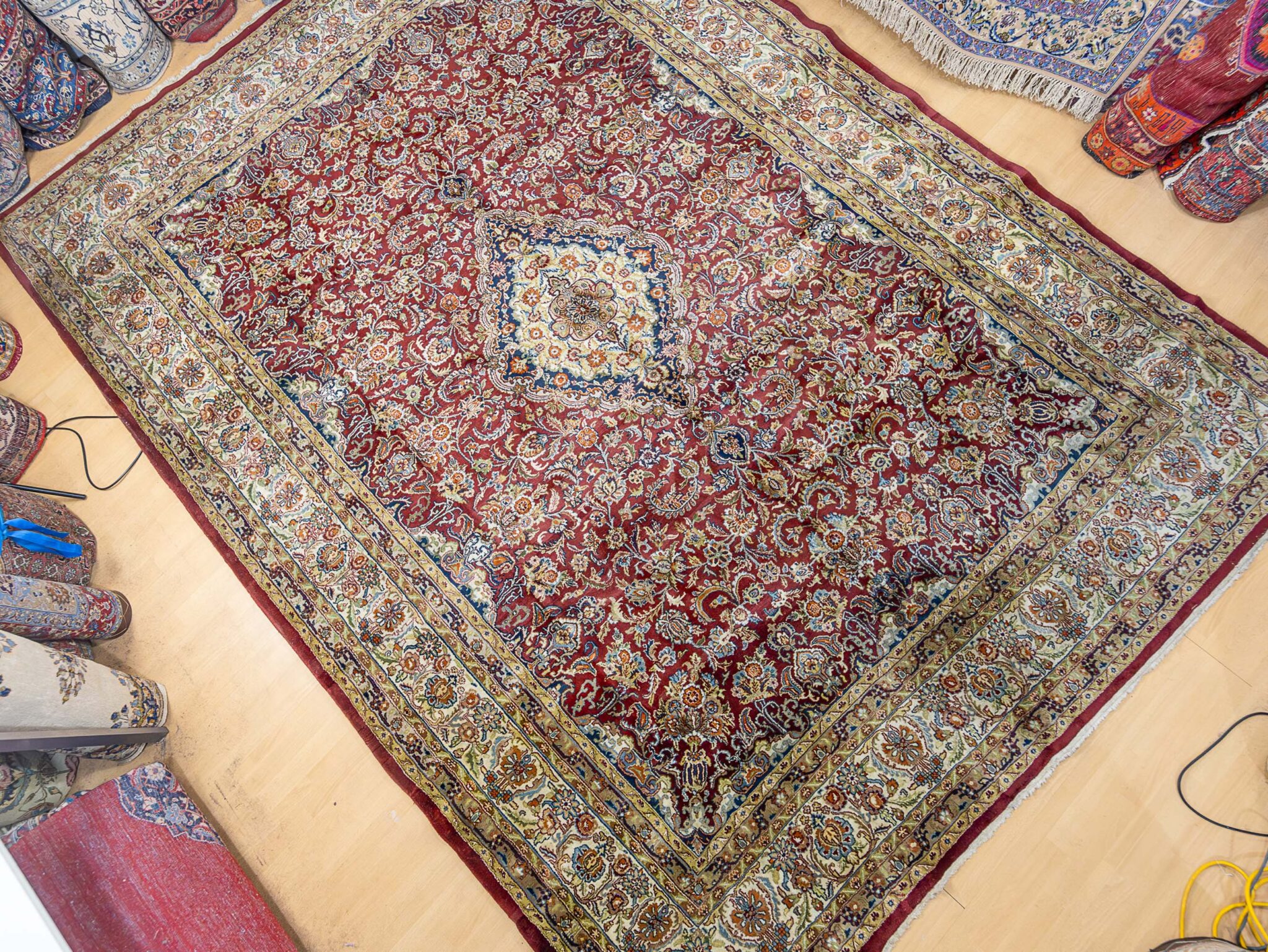 Kashan Orientteppich 340 × 253 cm aus Wolle, handgeknüpft