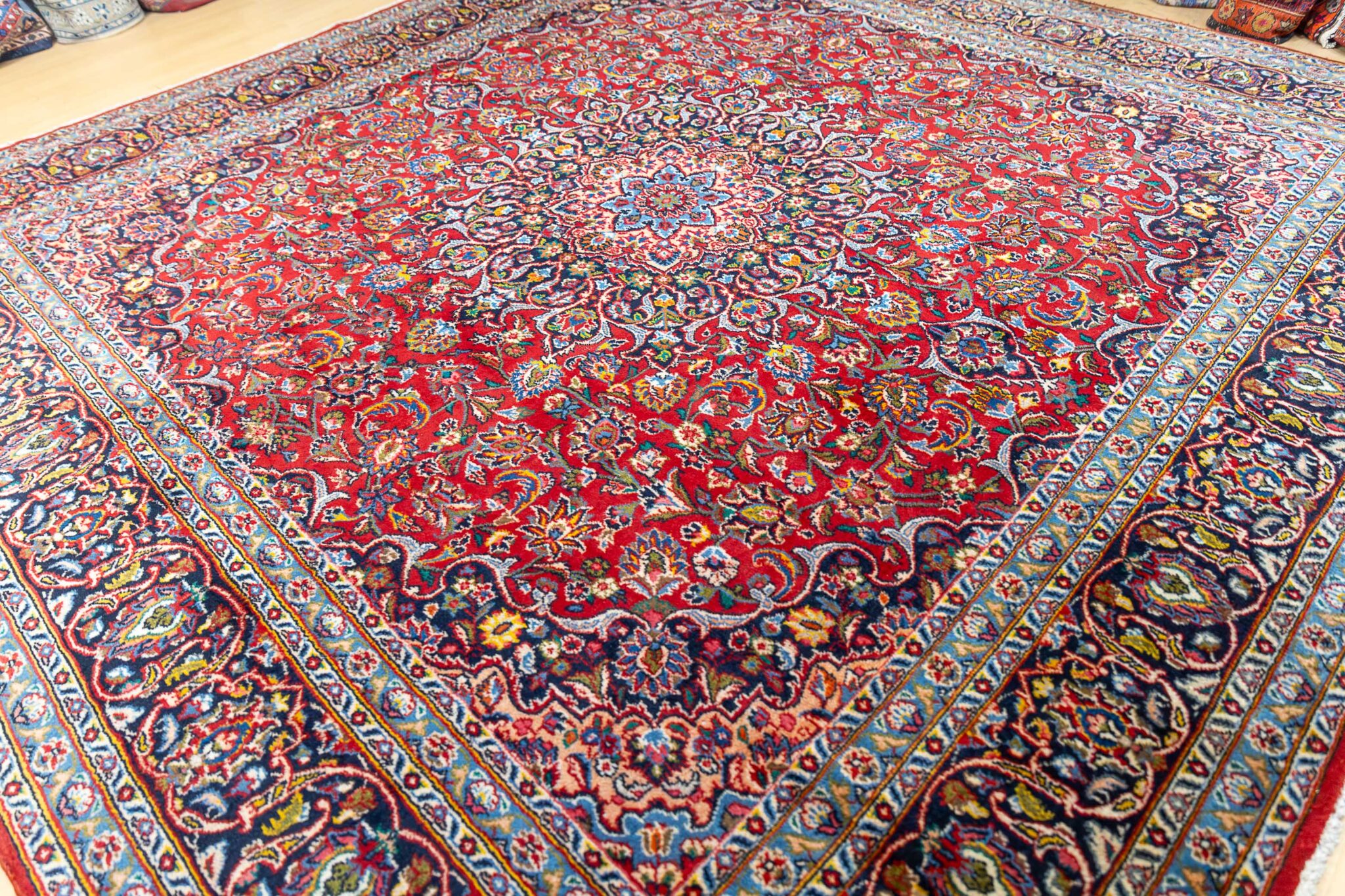 Kashan Perserteppich aus Iran, 285 × 260 cm
