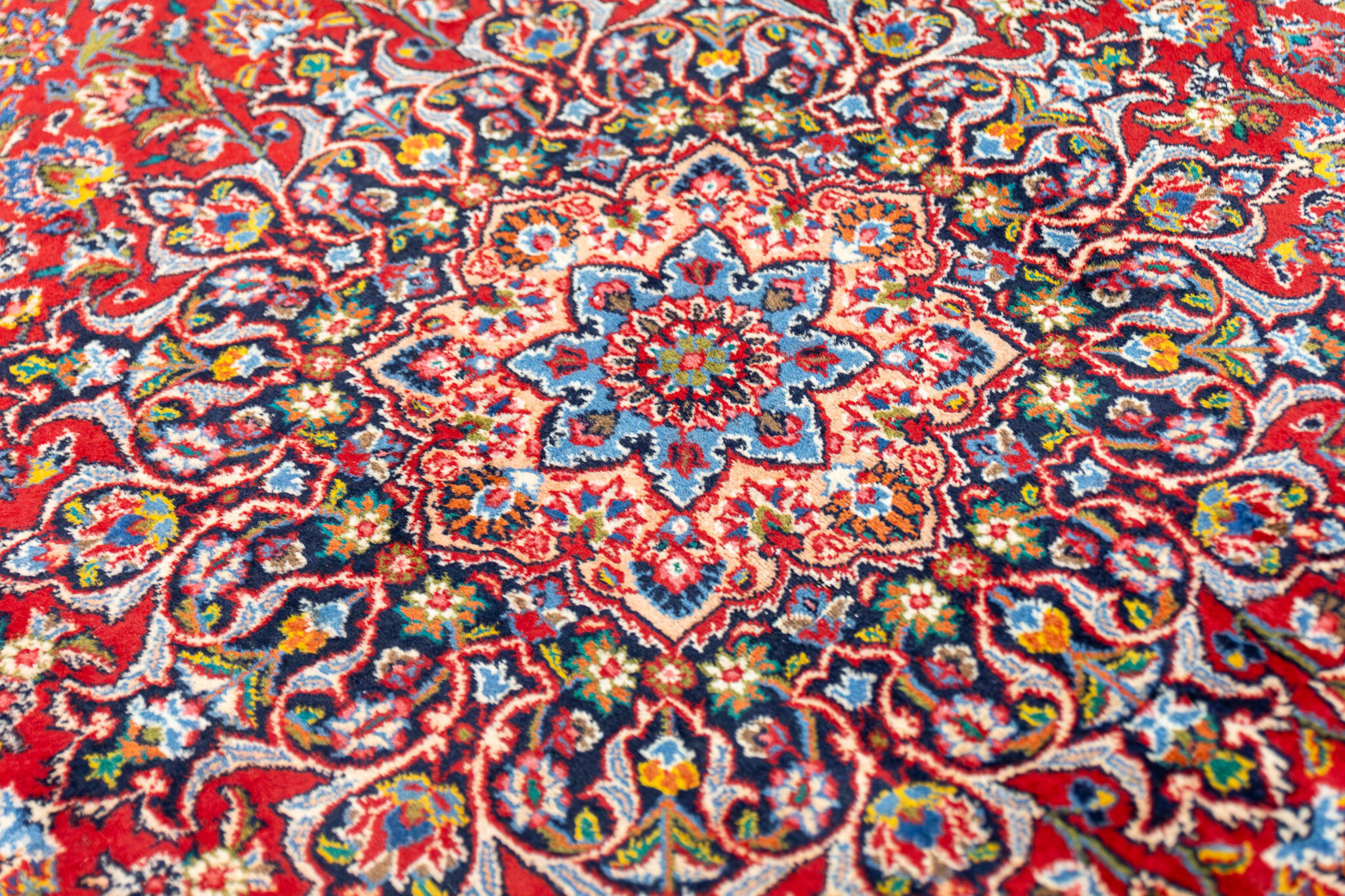 Kashan Perserteppich aus Iran, 285 × 260 cm