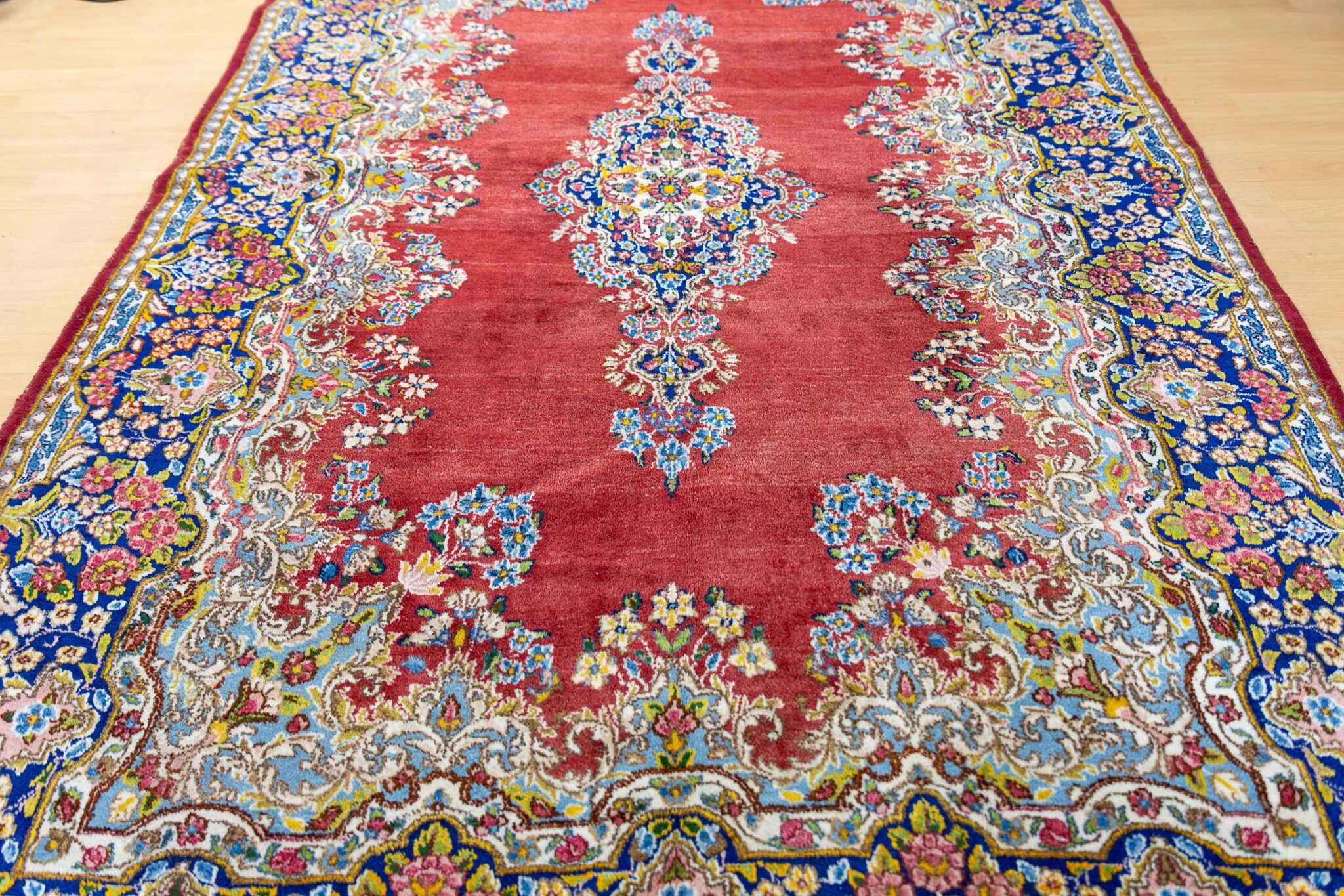 perserteppiche-orientteppiche-494-500-33-scaled Kerman Perserteppich 270 × 188 cm aus Wolle, handgeknüpft