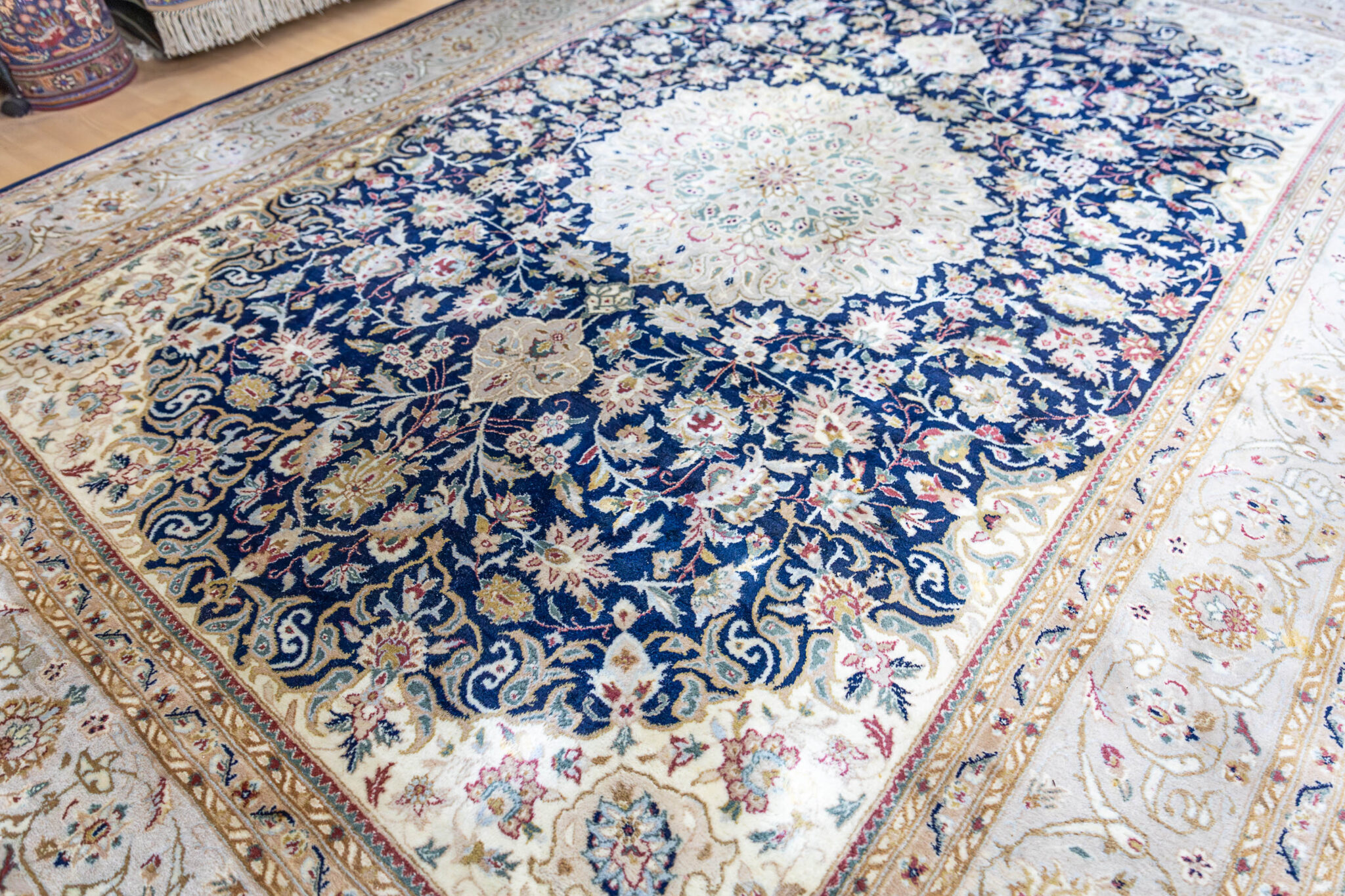 perserteppiche-orientteppiche-494-500-70-scaled Handgeknüpfter Isfahan Orientteppich, 360 × 250 cm, Wolle