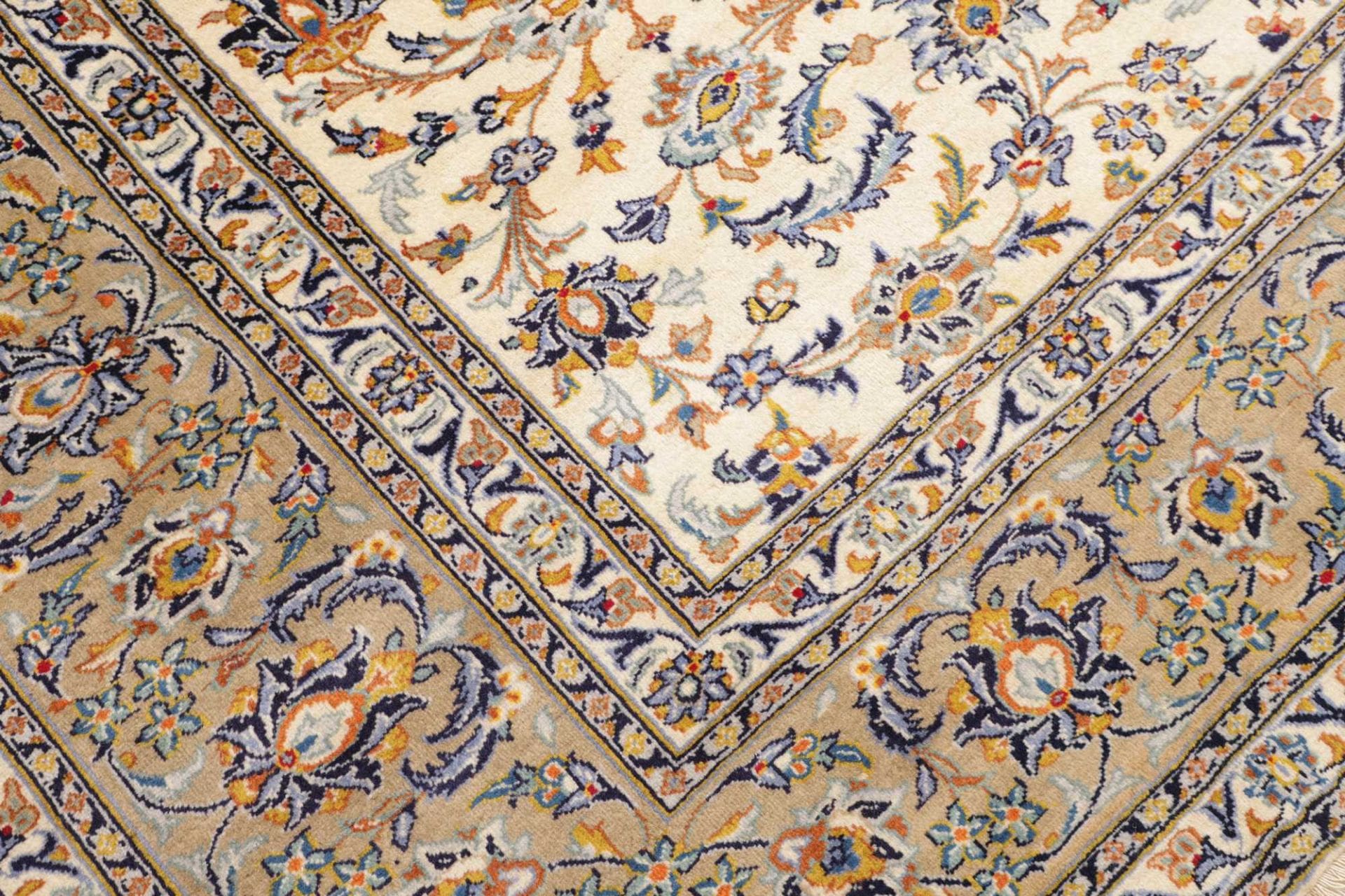 Handgeknüpfter Kashan Perserteppich 294 × 382 cm