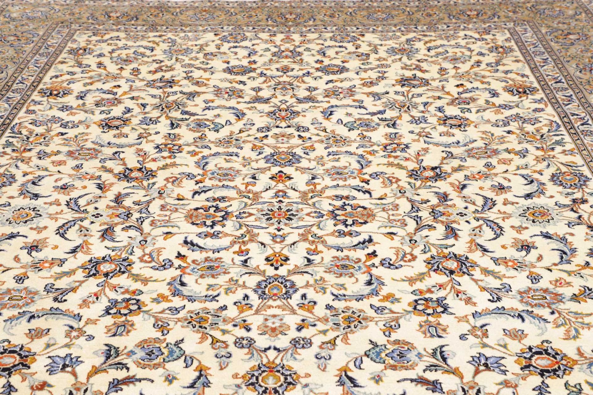 Handgeknüpfter Kashan Perserteppich 294 × 382 cm