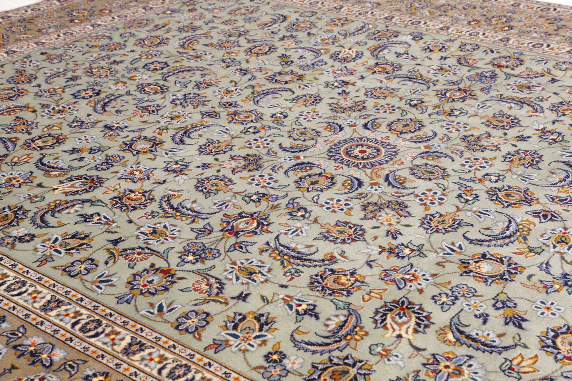 Handgeknüpfter Kashan Perserteppich 306 × 411 cm