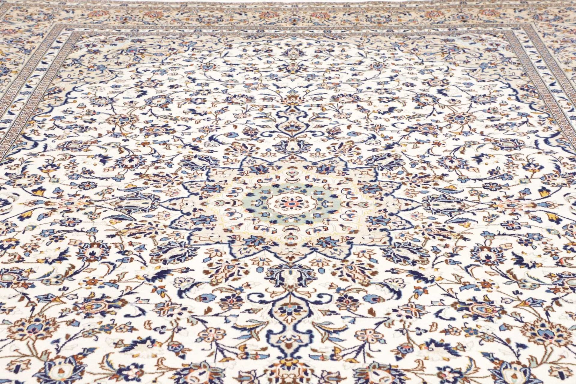 Kashan Perserteppich 296 × 399 cm aus Wolle, handgeknüpft