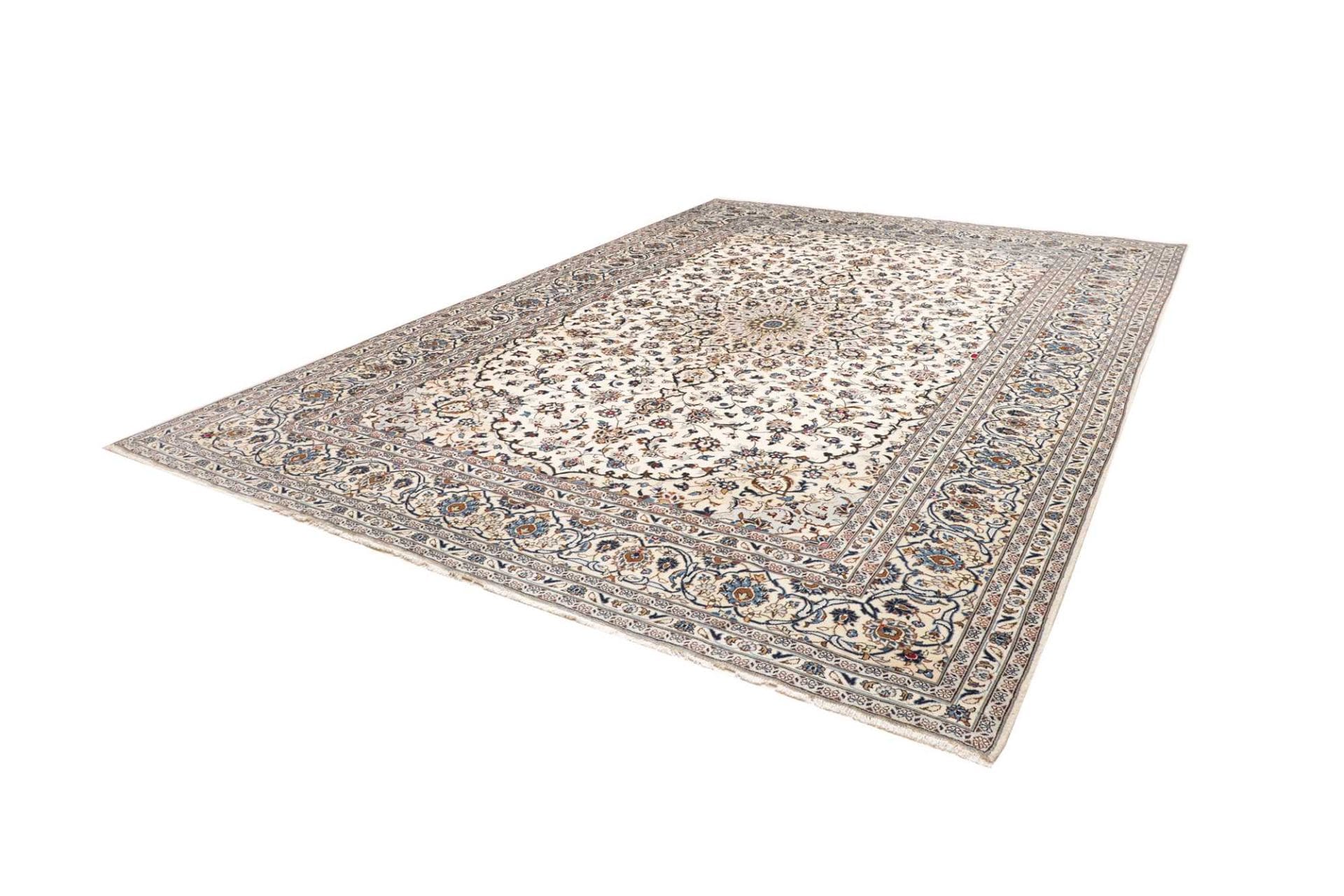 Kashan Perserteppich aus Iran, 295 × 399 cm