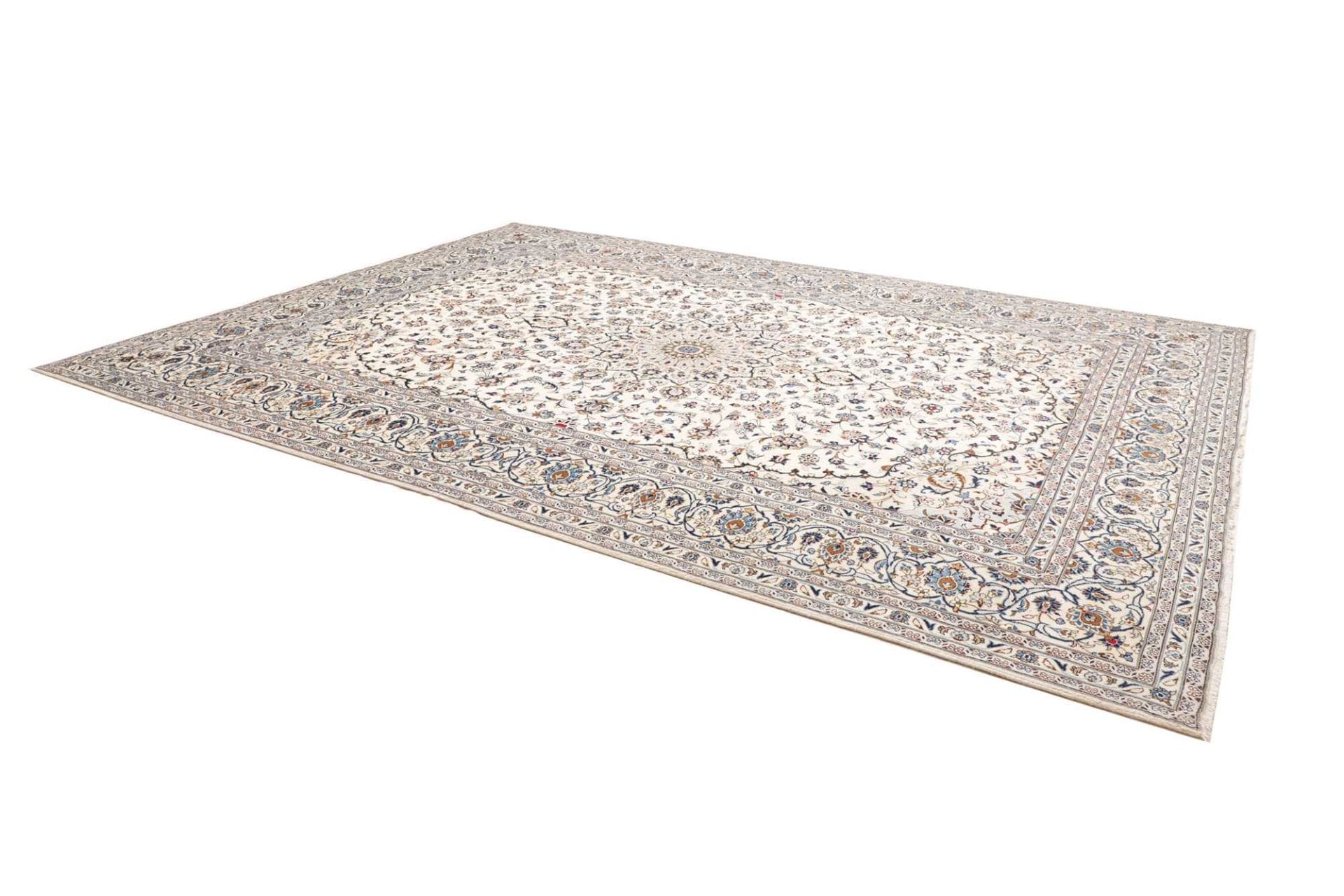 Kashan Perserteppich aus Iran, 295 × 399 cm