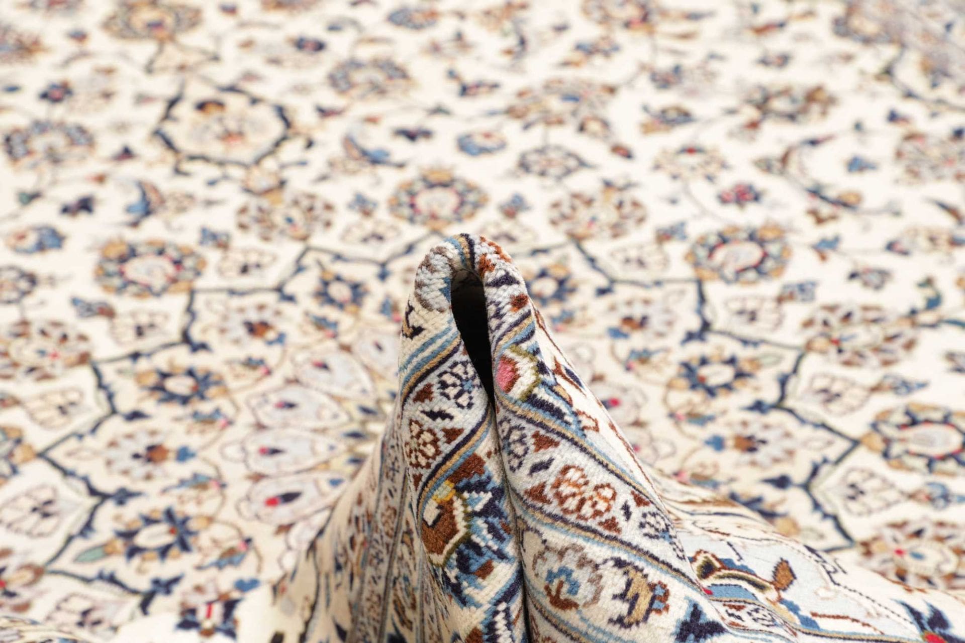 Kashan Perserteppich aus Iran, 295 × 399 cm