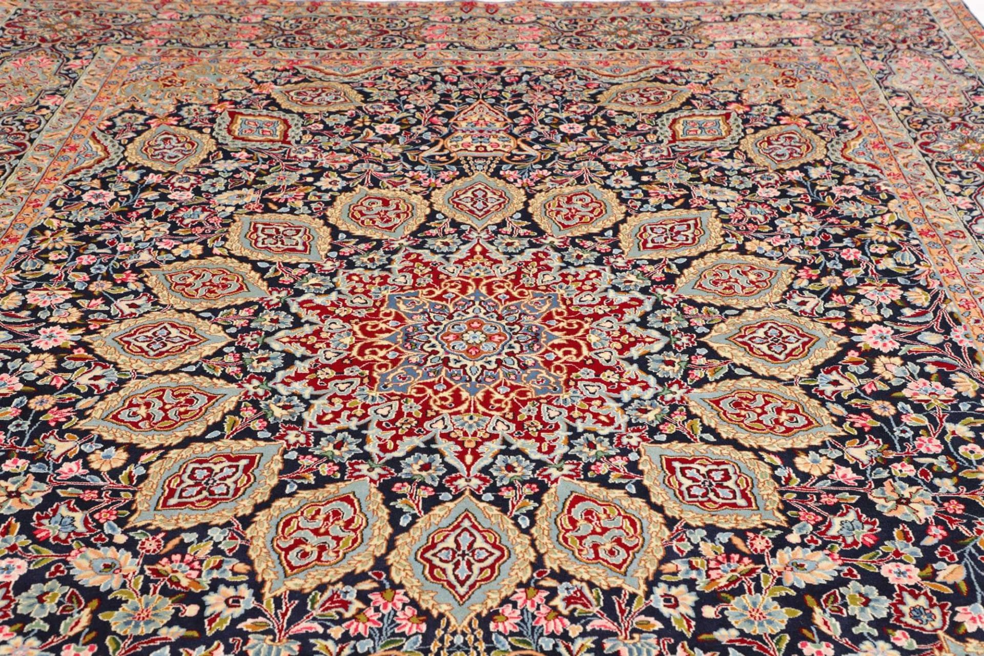 Handgeknüpfter Kerman Perserteppich, 279 × 377 cm, Wolle